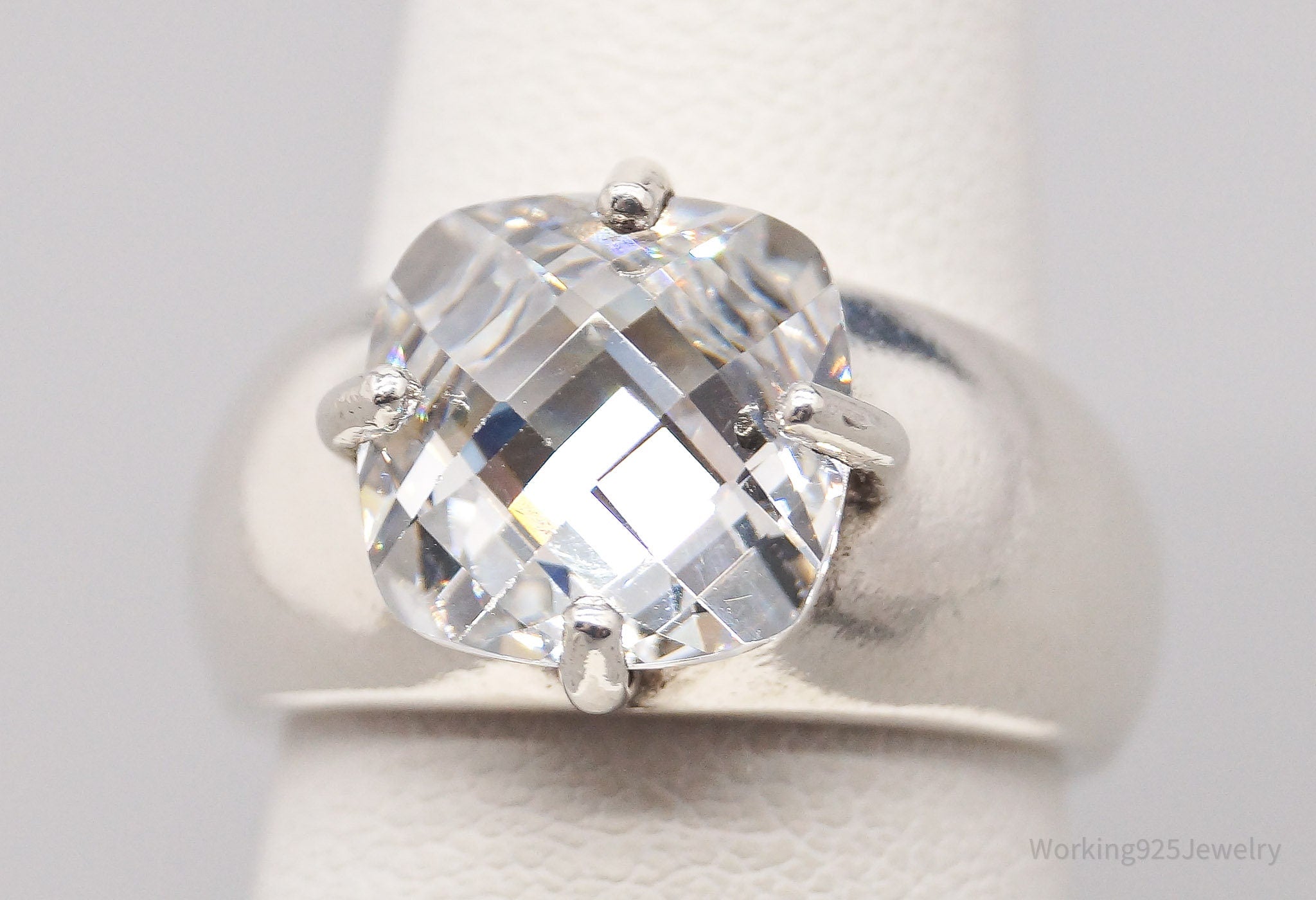 Vintage Cubic Zirconia Sterling Silver Ring - Size 6