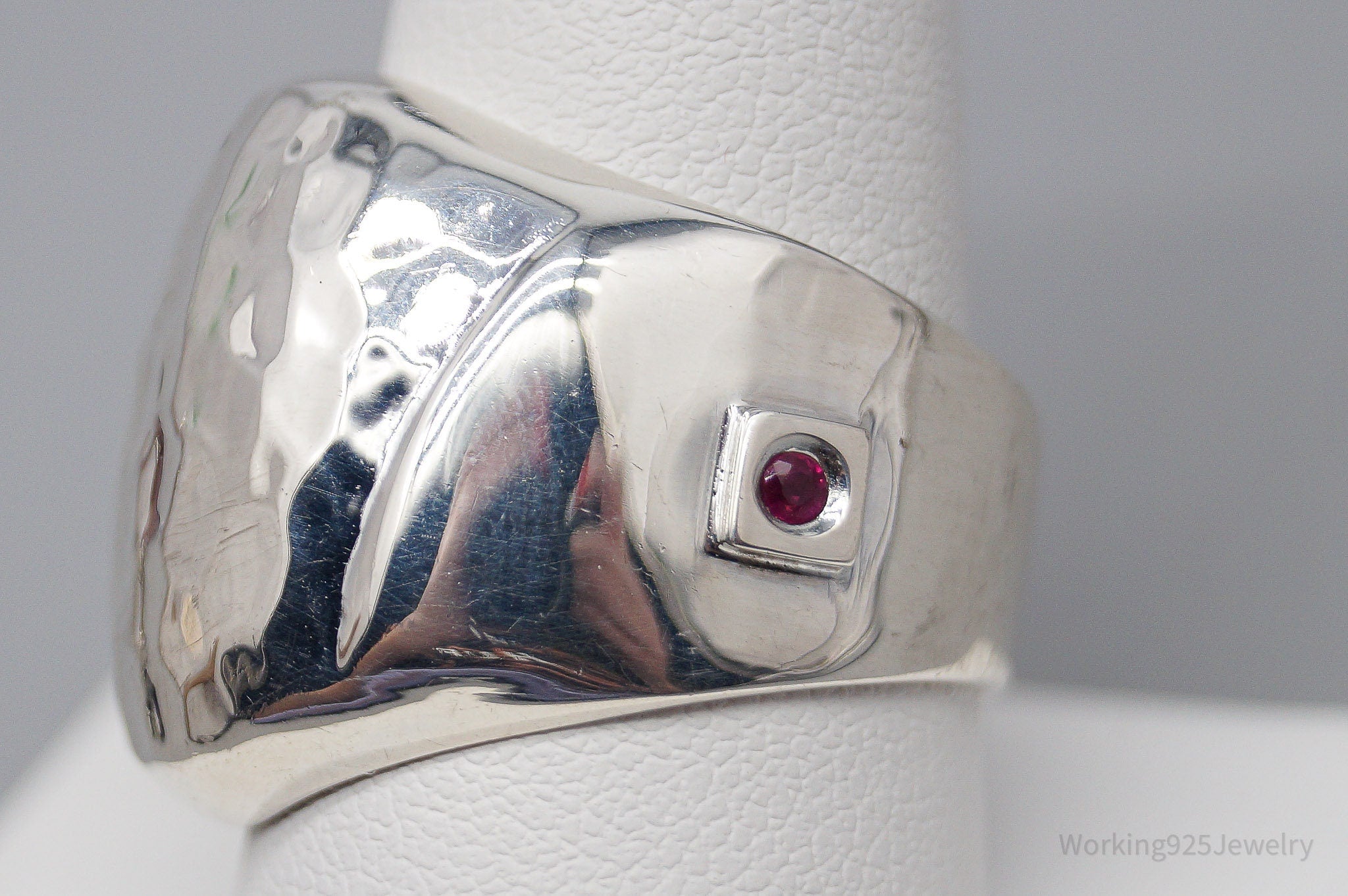 Vintage Designer Elle Sterling Silver & Ruby Band Ring - Size 10