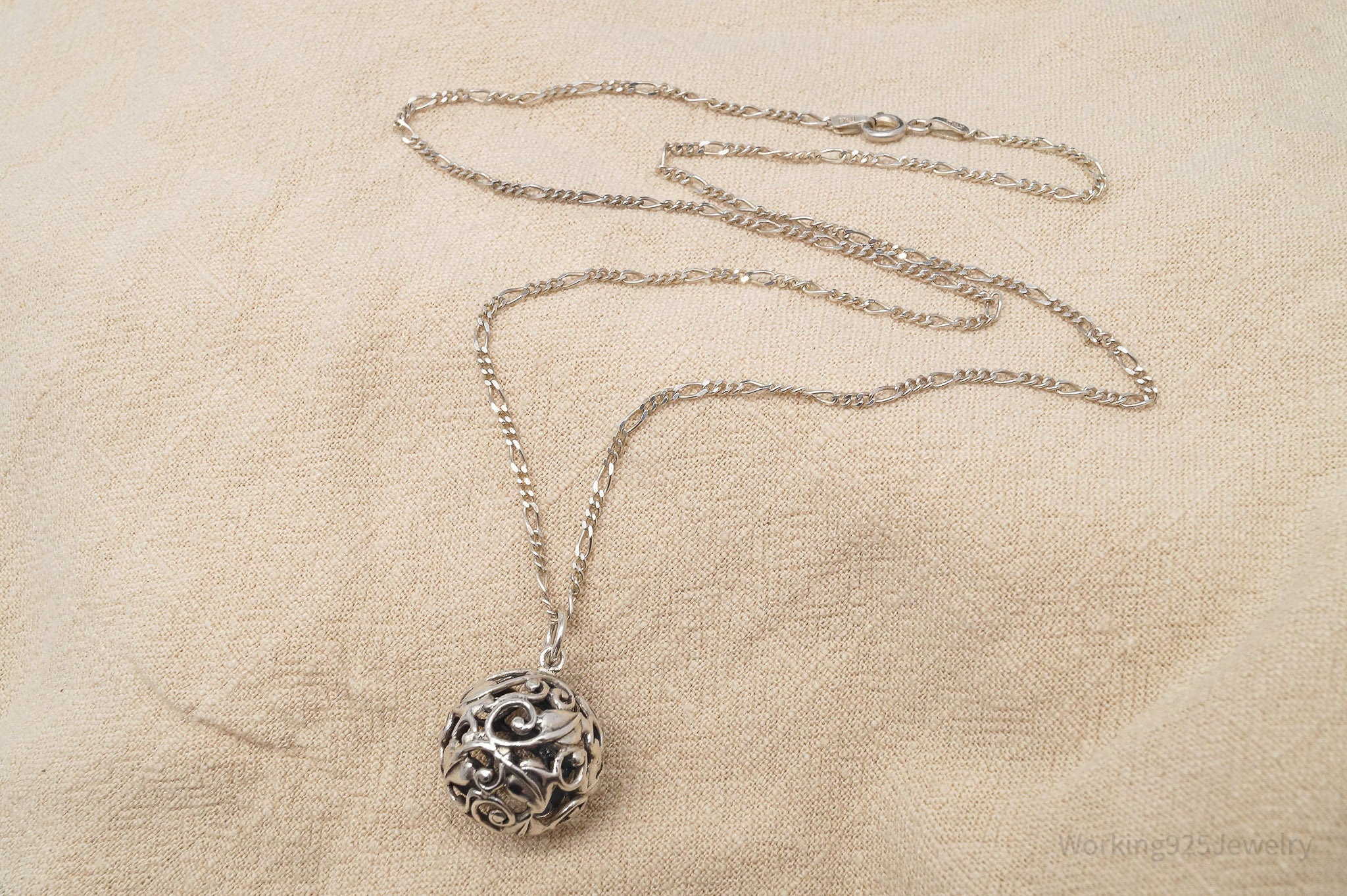 Vintage Ivy Wrapped Ball Sterling Silver Necklace 20"