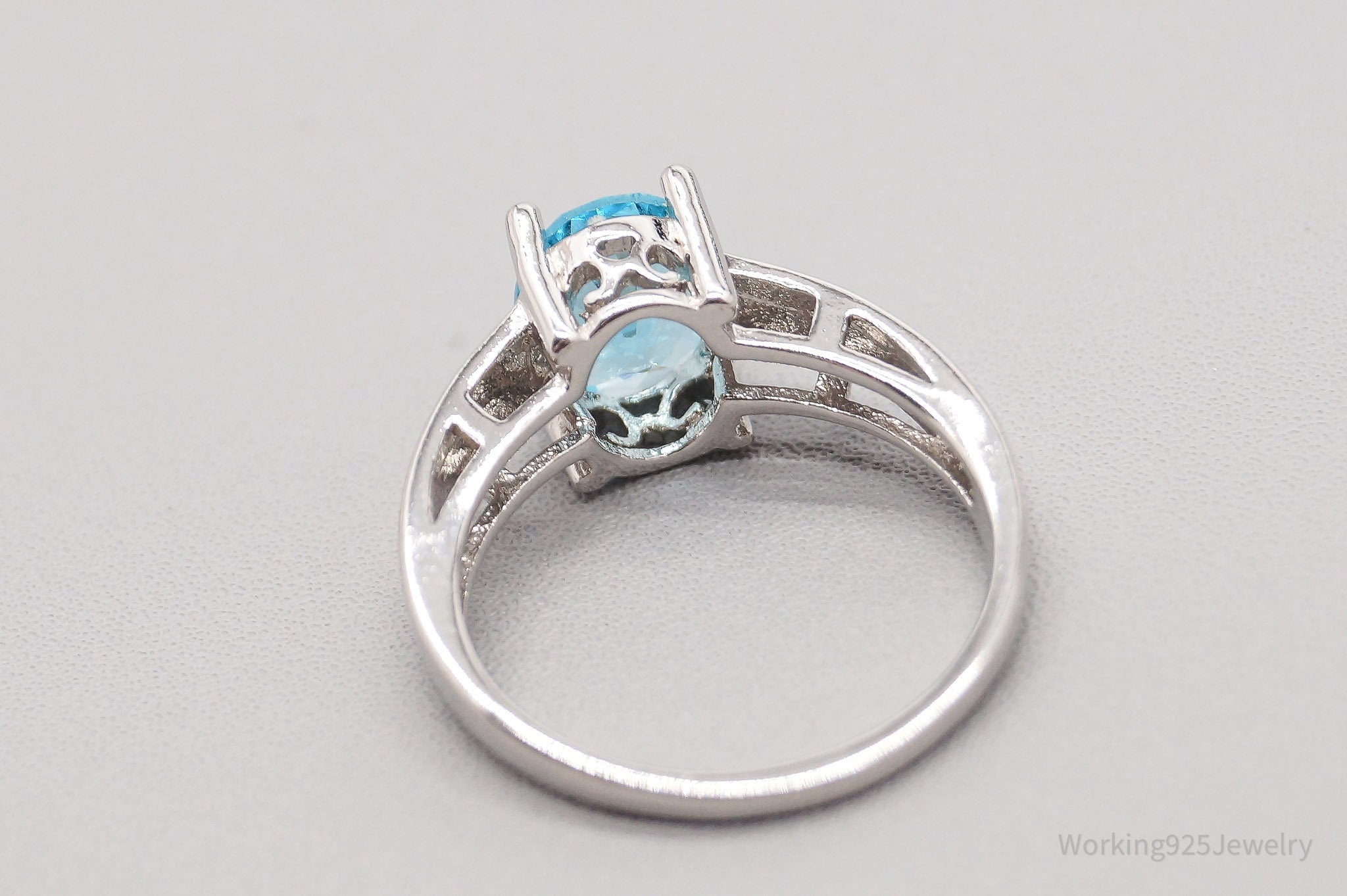 Vintage Blue Topaz Sterling Silver Ring - Size 5.75