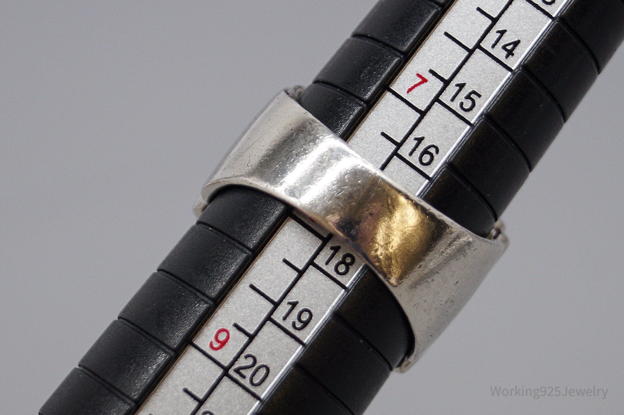 Vintage Puffy Ribbed Modernist Style Sterling Silver Ring - Size 7.75