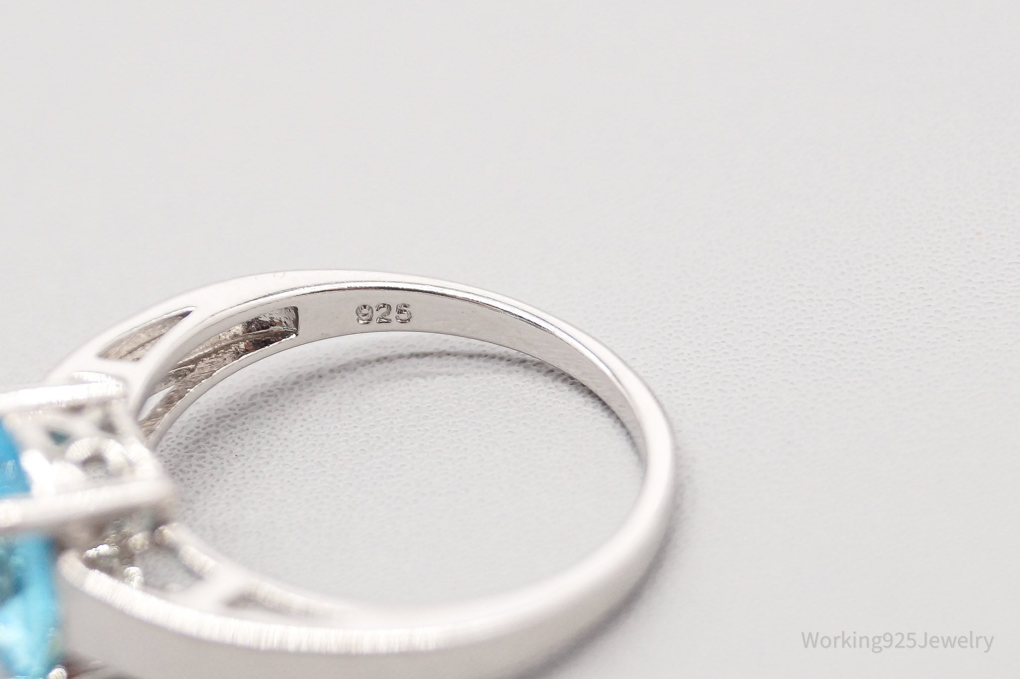 Vintage Blue Topaz Sterling Silver Ring - Size 5.75