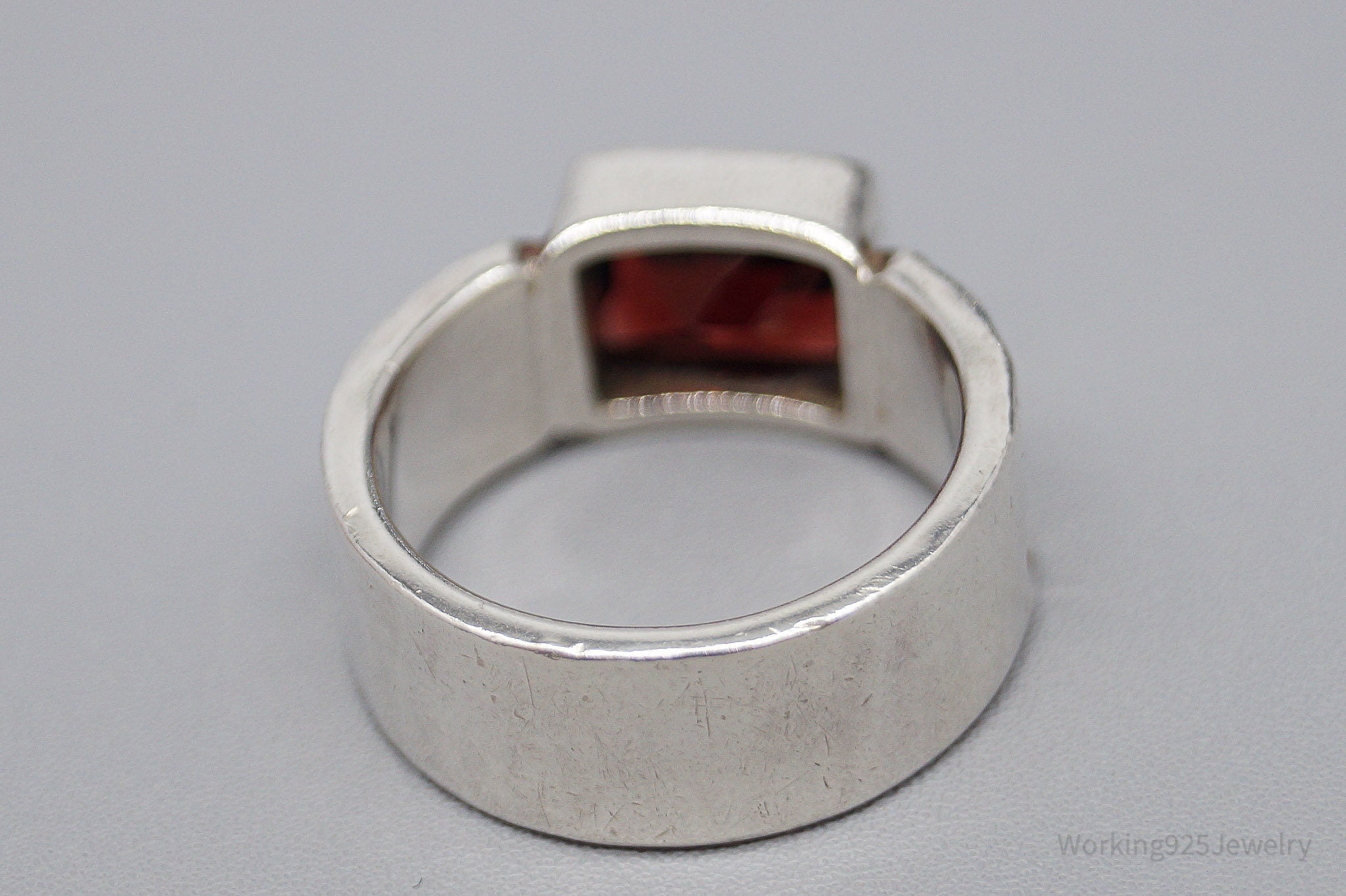 Vintage Garnet Modernist Style Sterling Silver Ring - Size 8.25