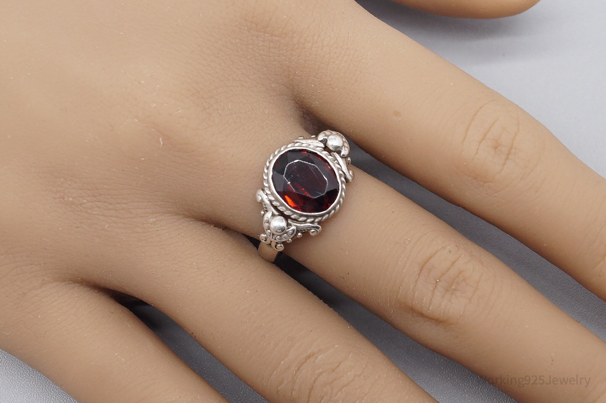 Vintage Garnet Filigree Silver Ring - Size 9