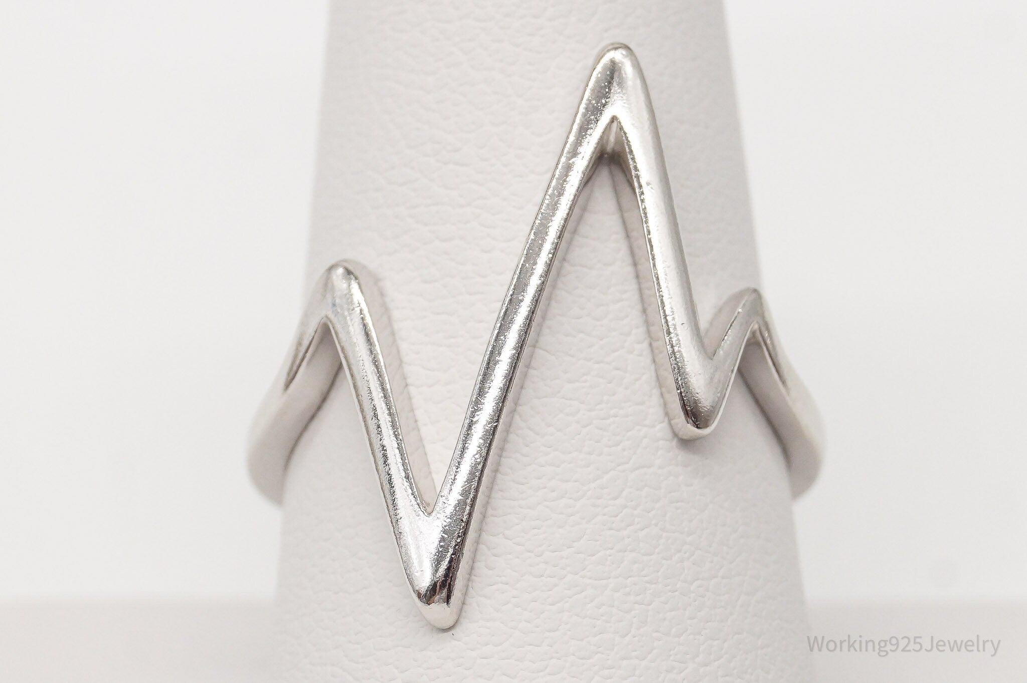 Vintage Modernist Style Wave Heartbeat Sterling Silver Ring - Size 9.25