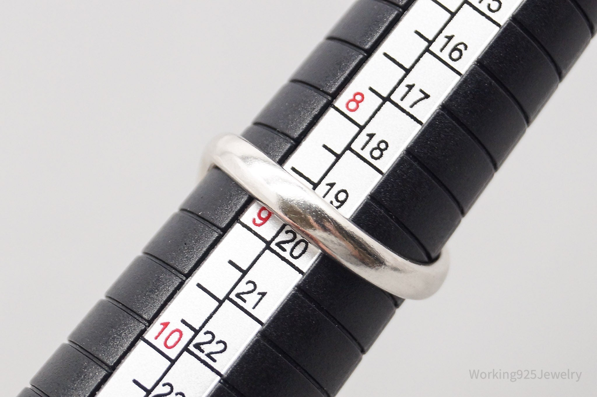 Vintage Spiral Modernist Sleek Sterling Silver Ring - Size 8.75