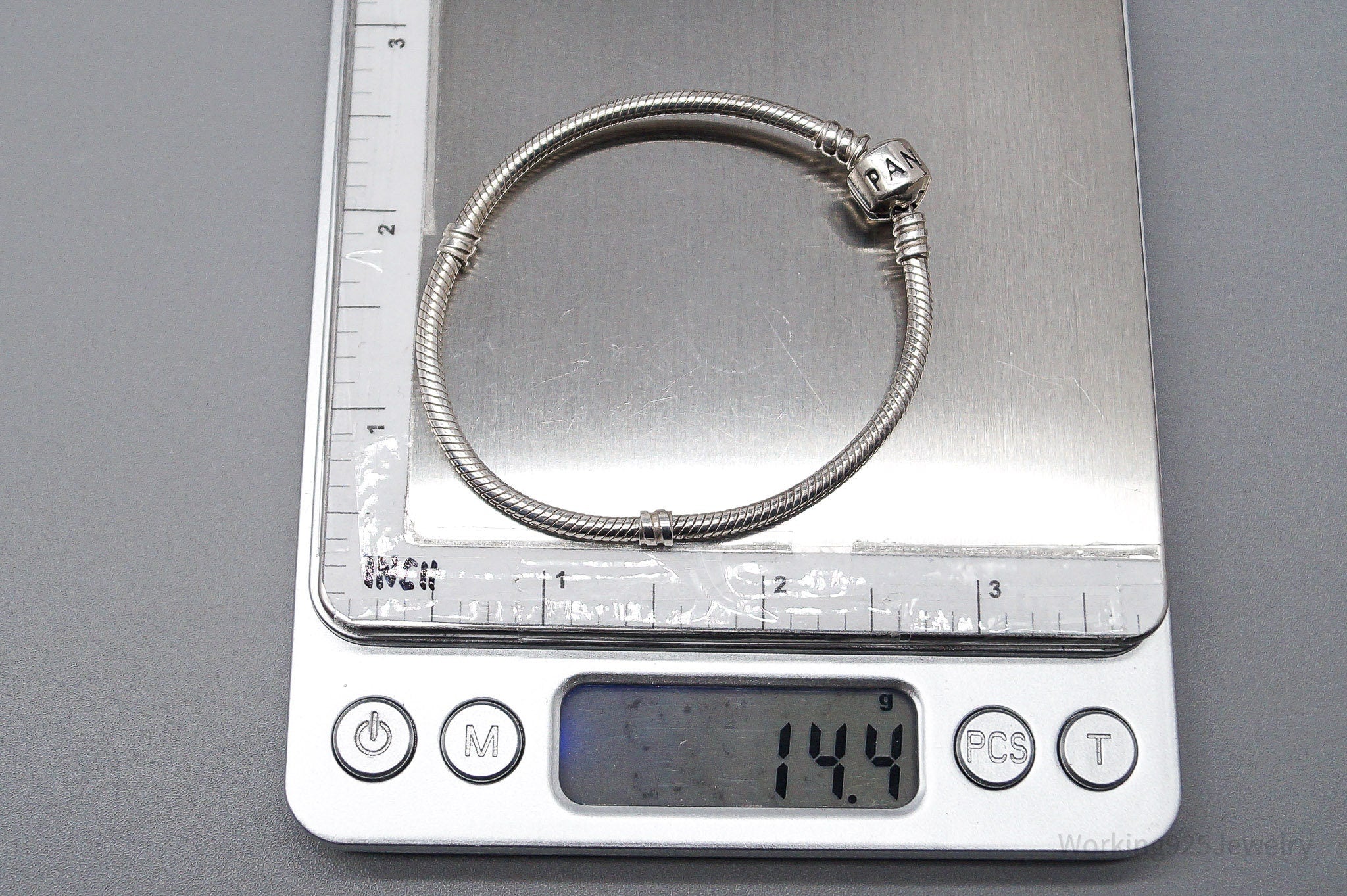 VTG Pandora Iconic Pandora Logo Sterling Silver Clasp Charm Bracelet 7 1/8"