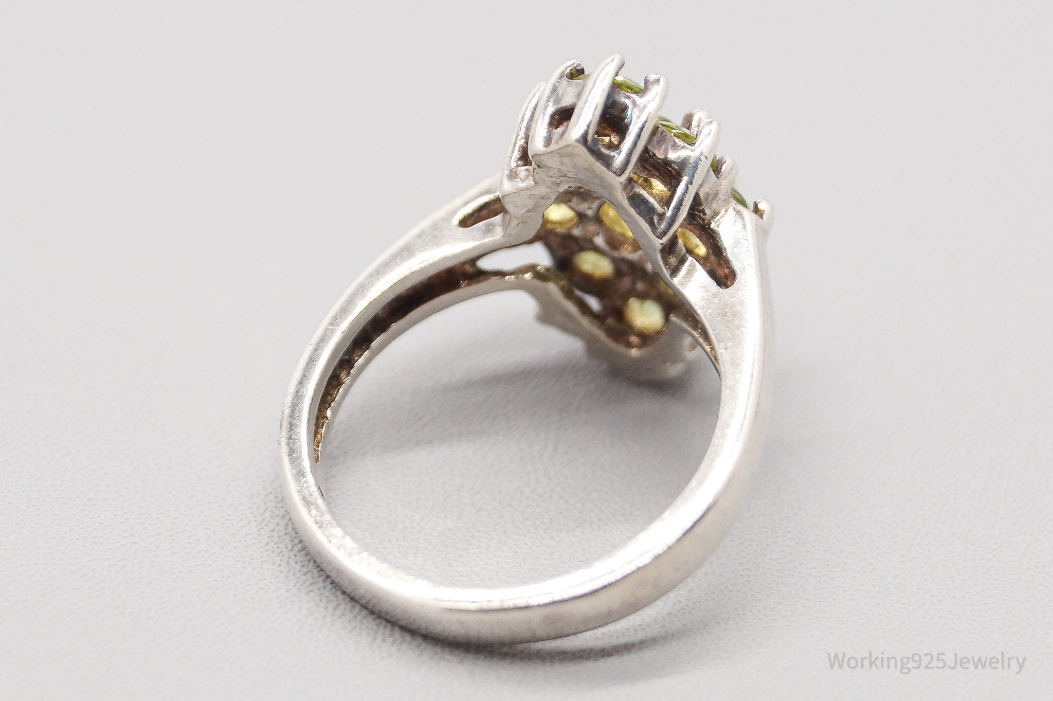 Vintage Peridot Sterling Silver Ring - Size 6
