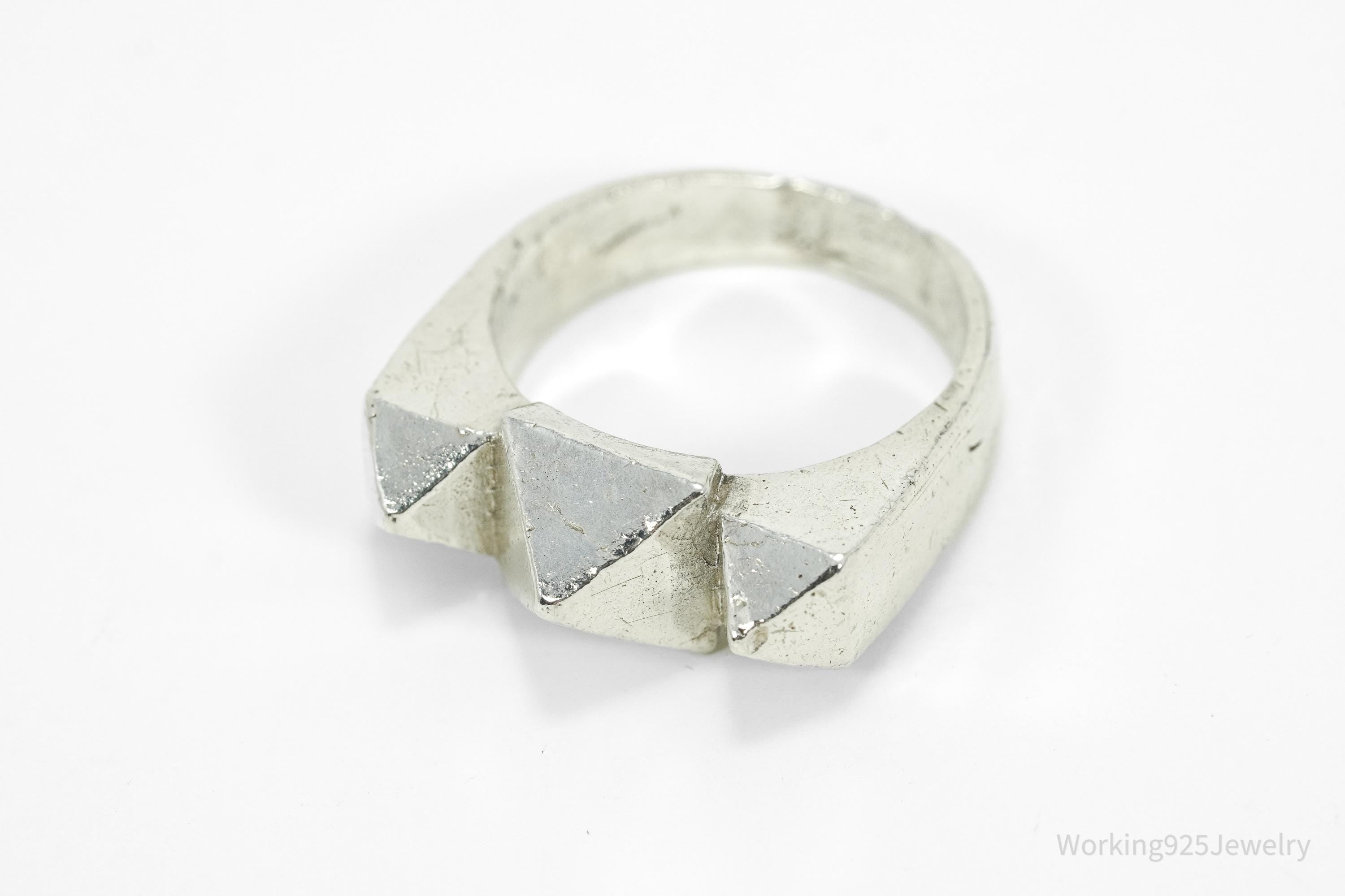 Vintage Triple Pyramid Silver Handmade Band Ring - Size 9