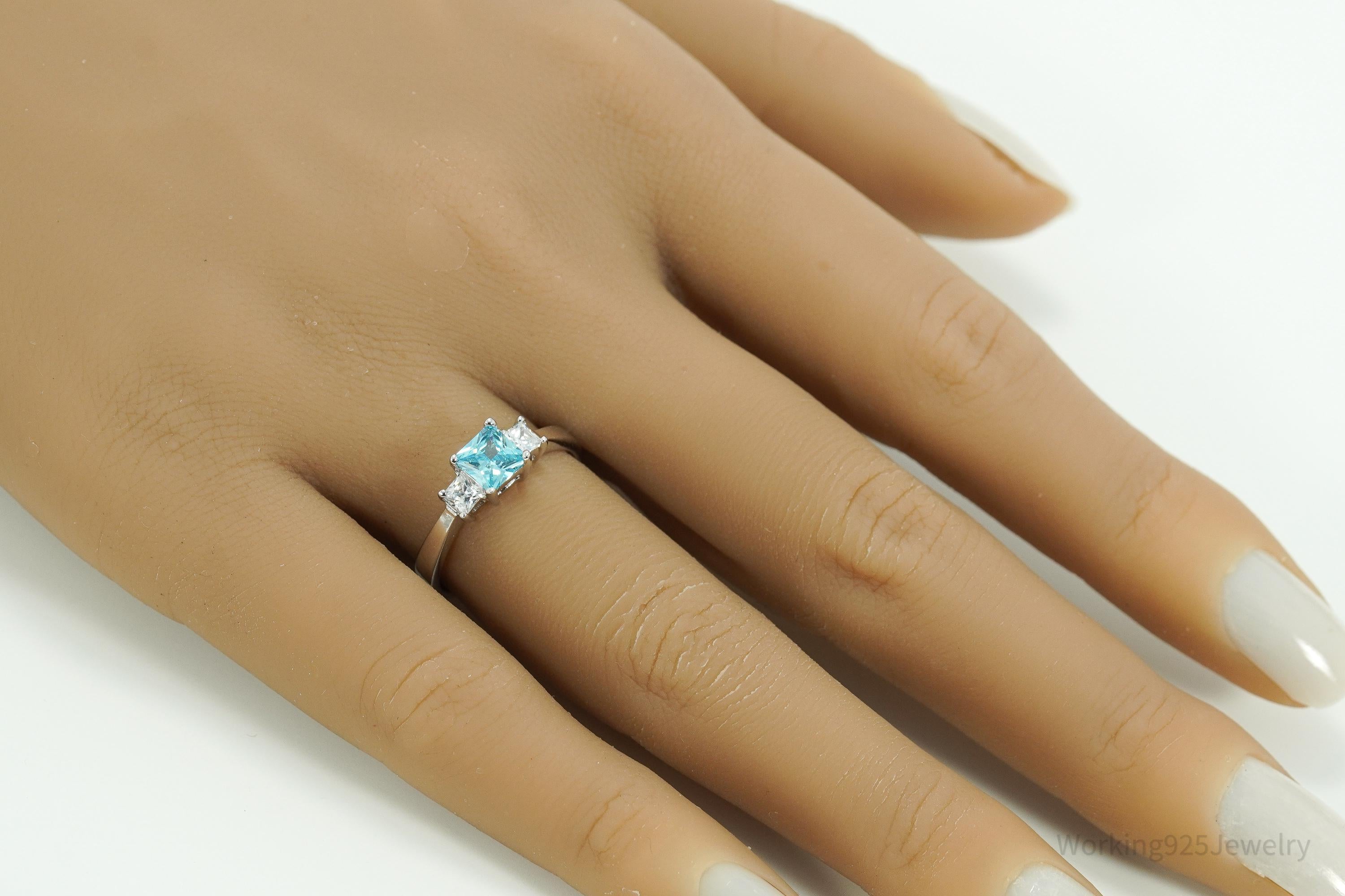 VTG Blue & White Cubic Zirconia Sterling Silver Ring - Size 7.25