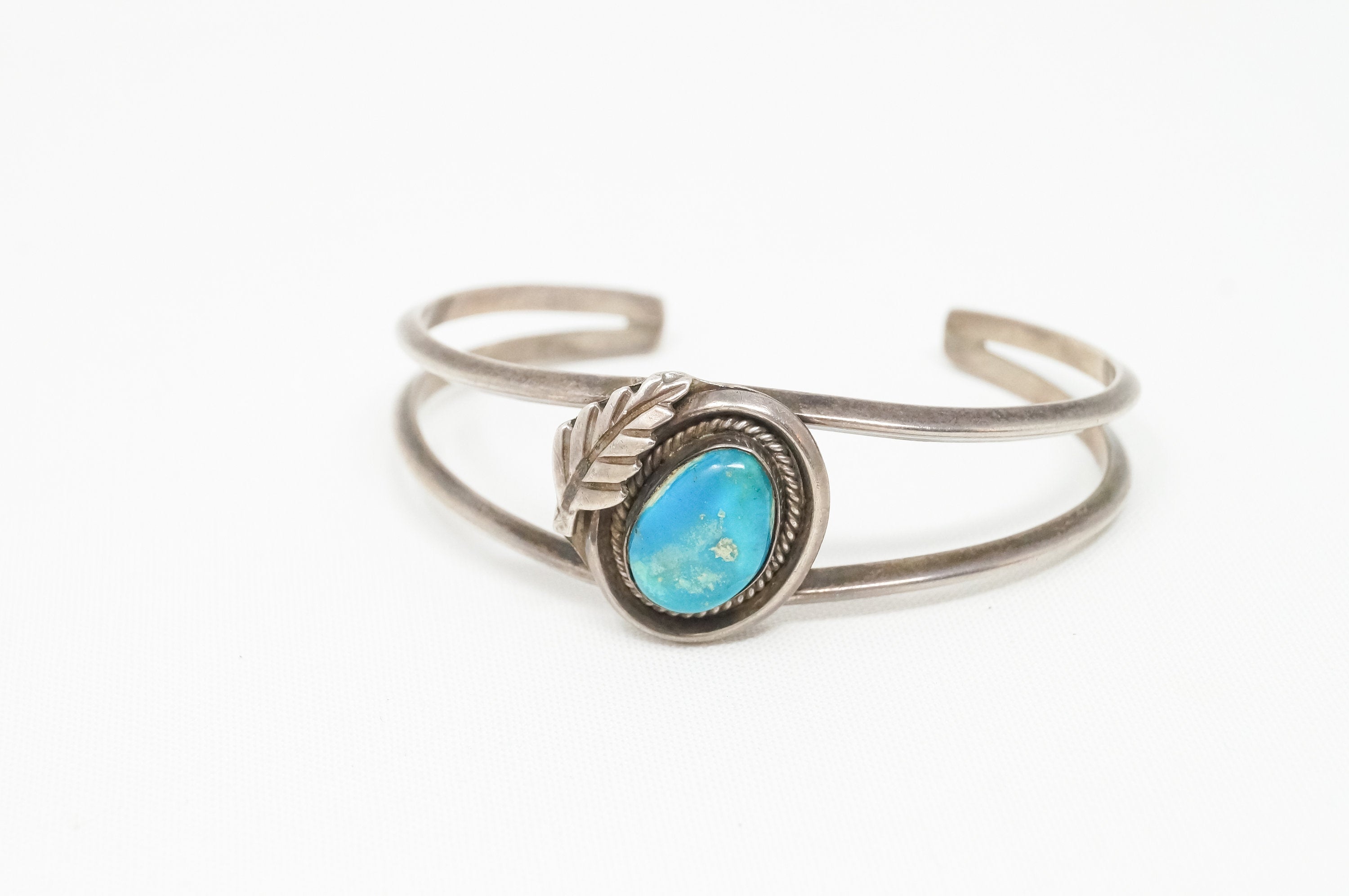 Vintage Native Southwestern Turquoise Feather Sterling Silver Cuff Bracelet