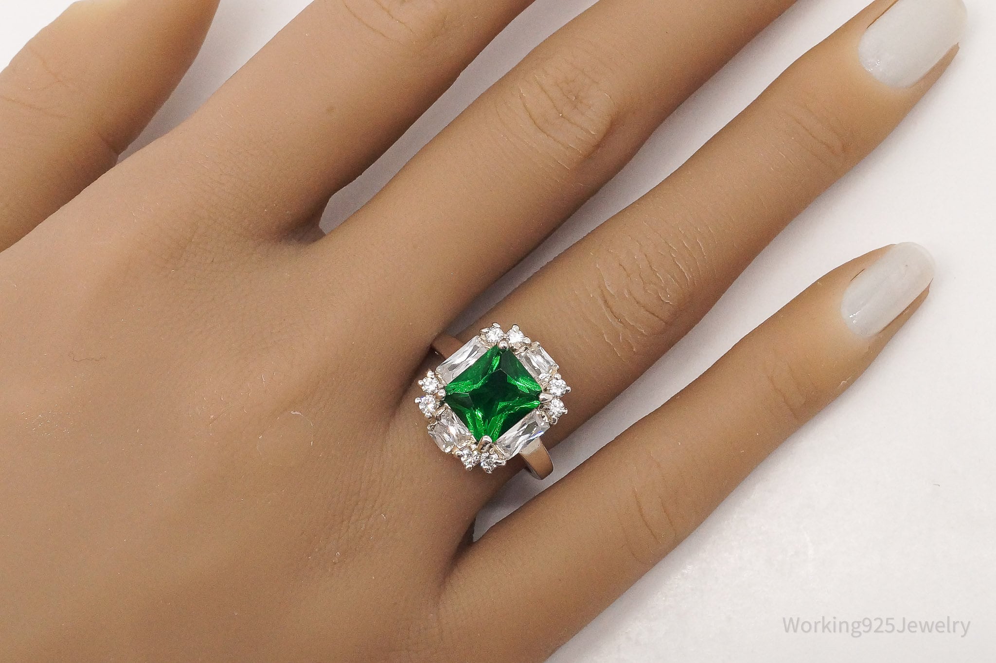 VTG Krementz & Company Simulated Emerald CZ Sterling Silver Ring - SZ 7