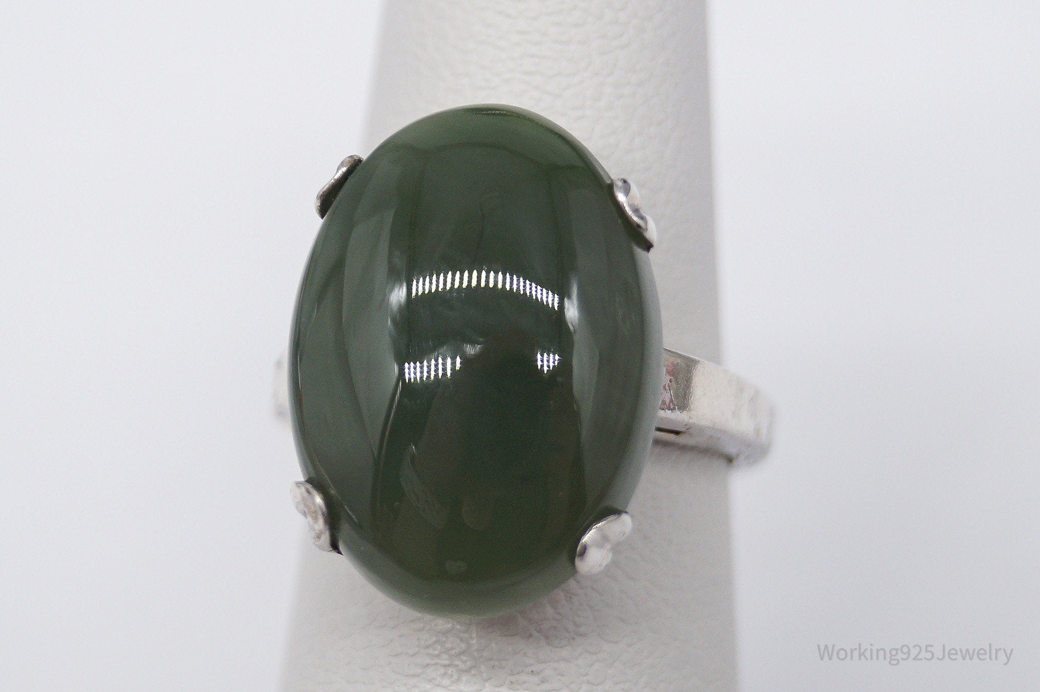 Vintage Vargas Mfg. Co. Jade Sterling Silver Ring - Size 5.75
