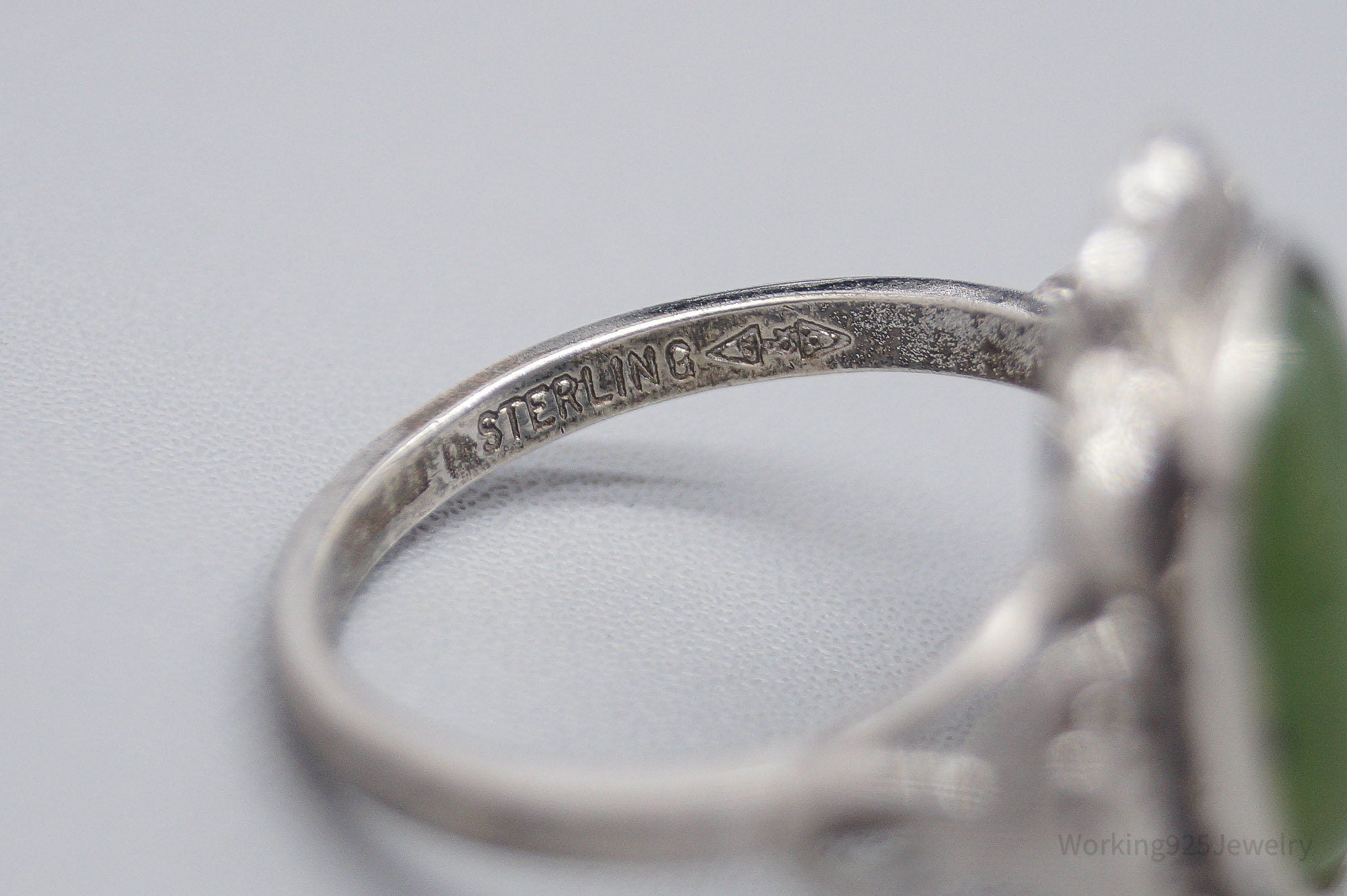 Antique Designer Clark & Coombs Nephrite Jade Sterling Silver Ring - Size 7.5