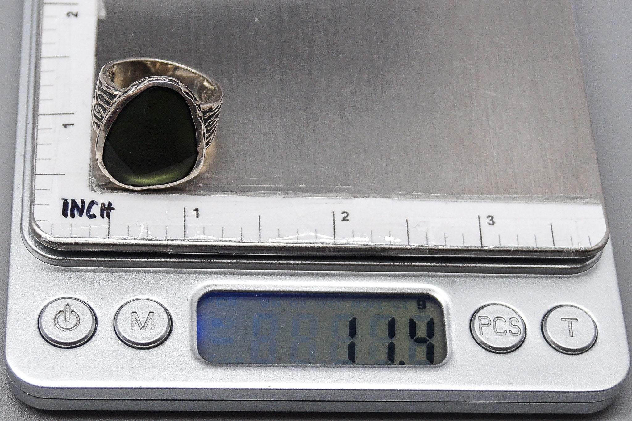 Retired Silpada Green Glass Sterling Silver Ring - Size 8.25