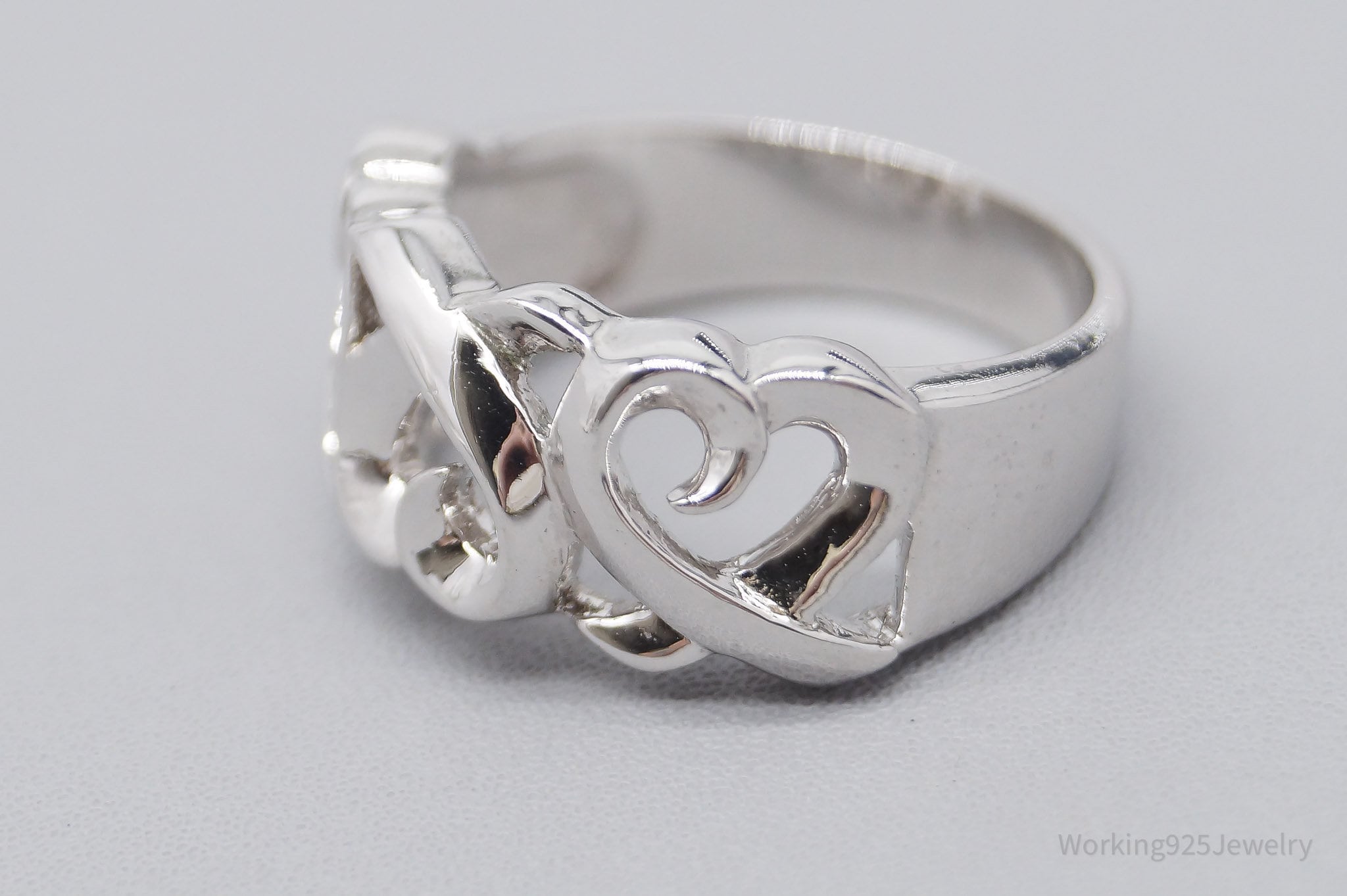 Vintage Hearts Pattern Sterling Silver Band Ring - Size 5.75