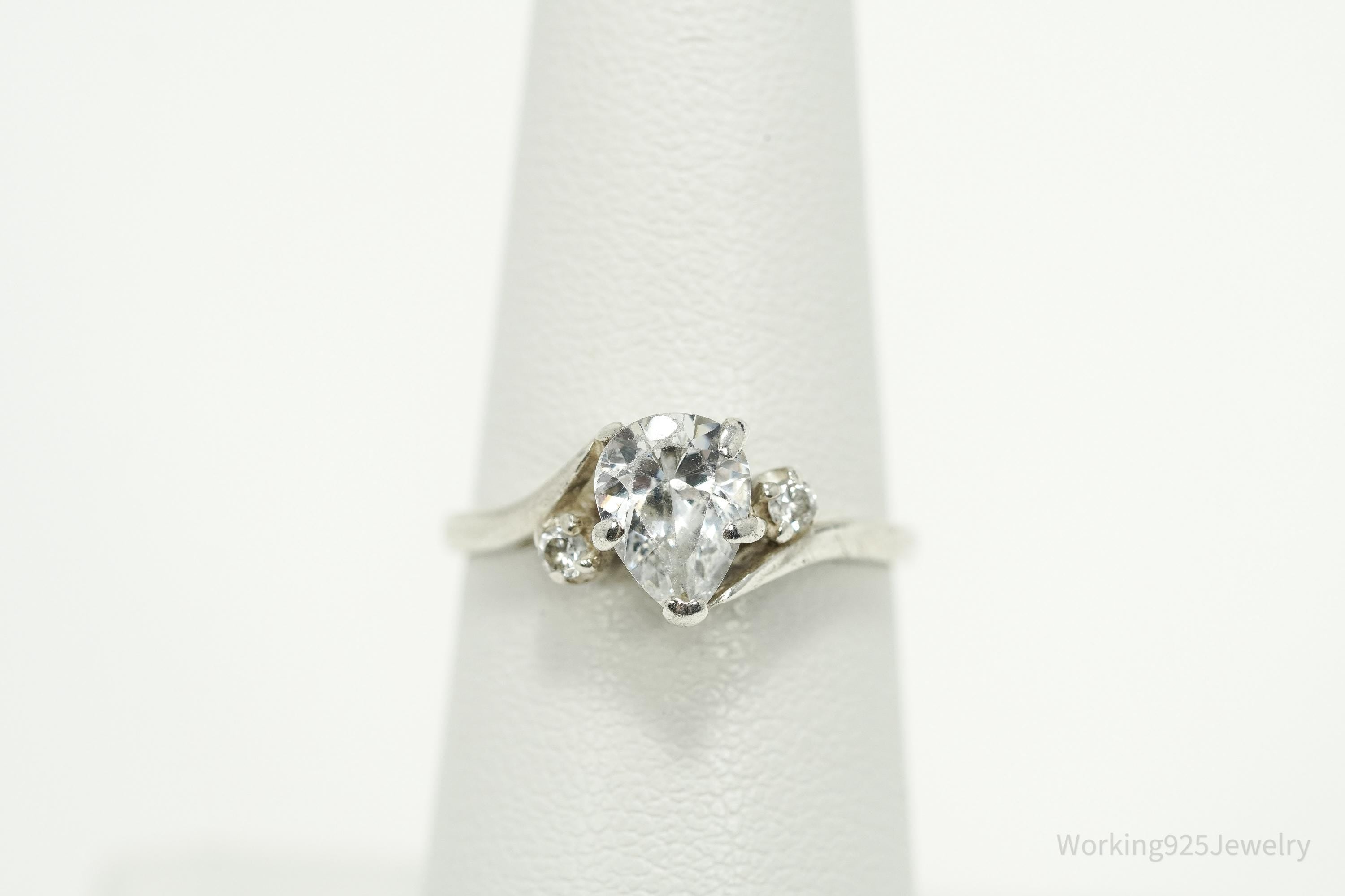 Vintage Cubic Zirconia Sterling Silver Ring - Size 6