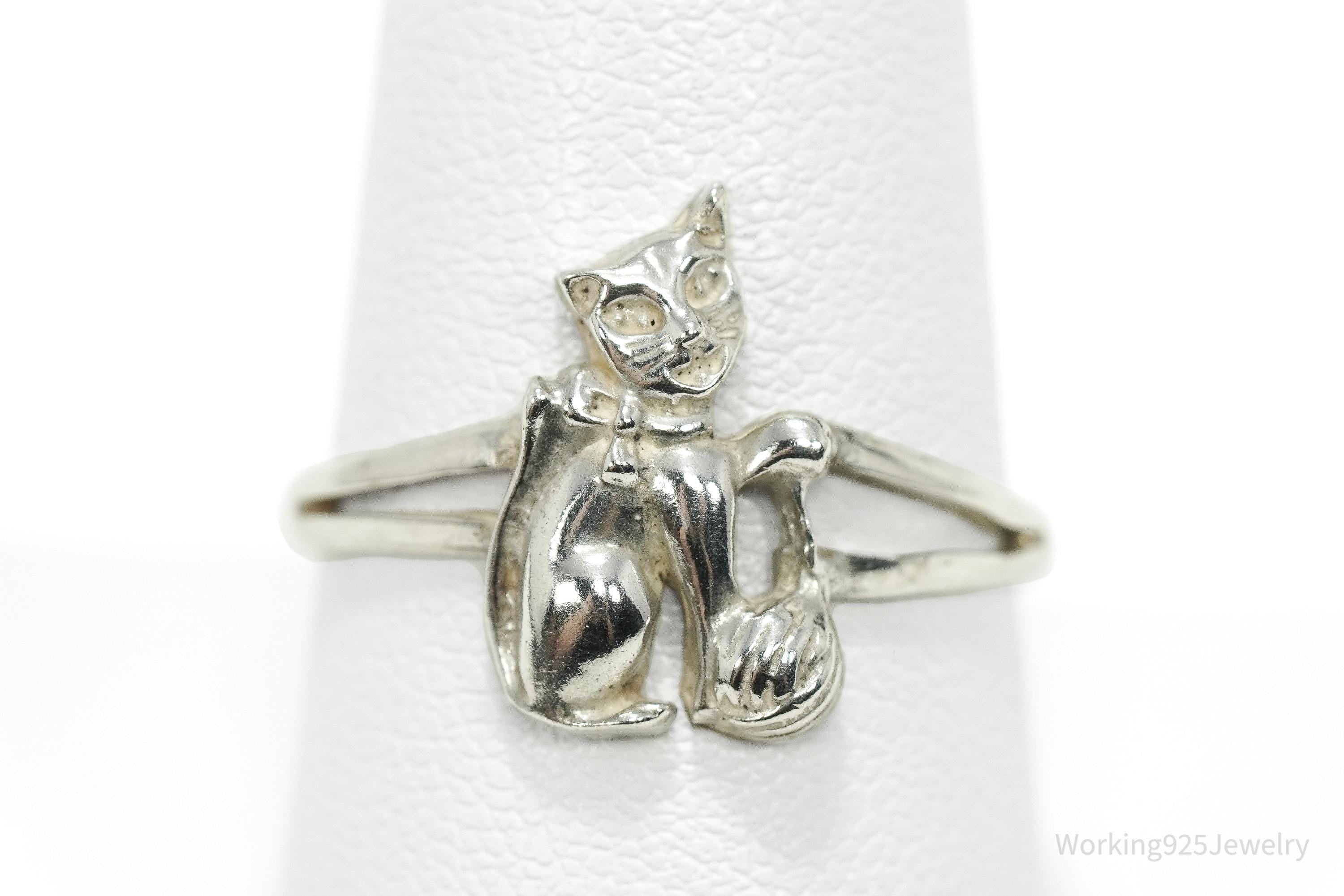 Vintage Cat & Yarn Sterling Silver Ring - Size 9.25