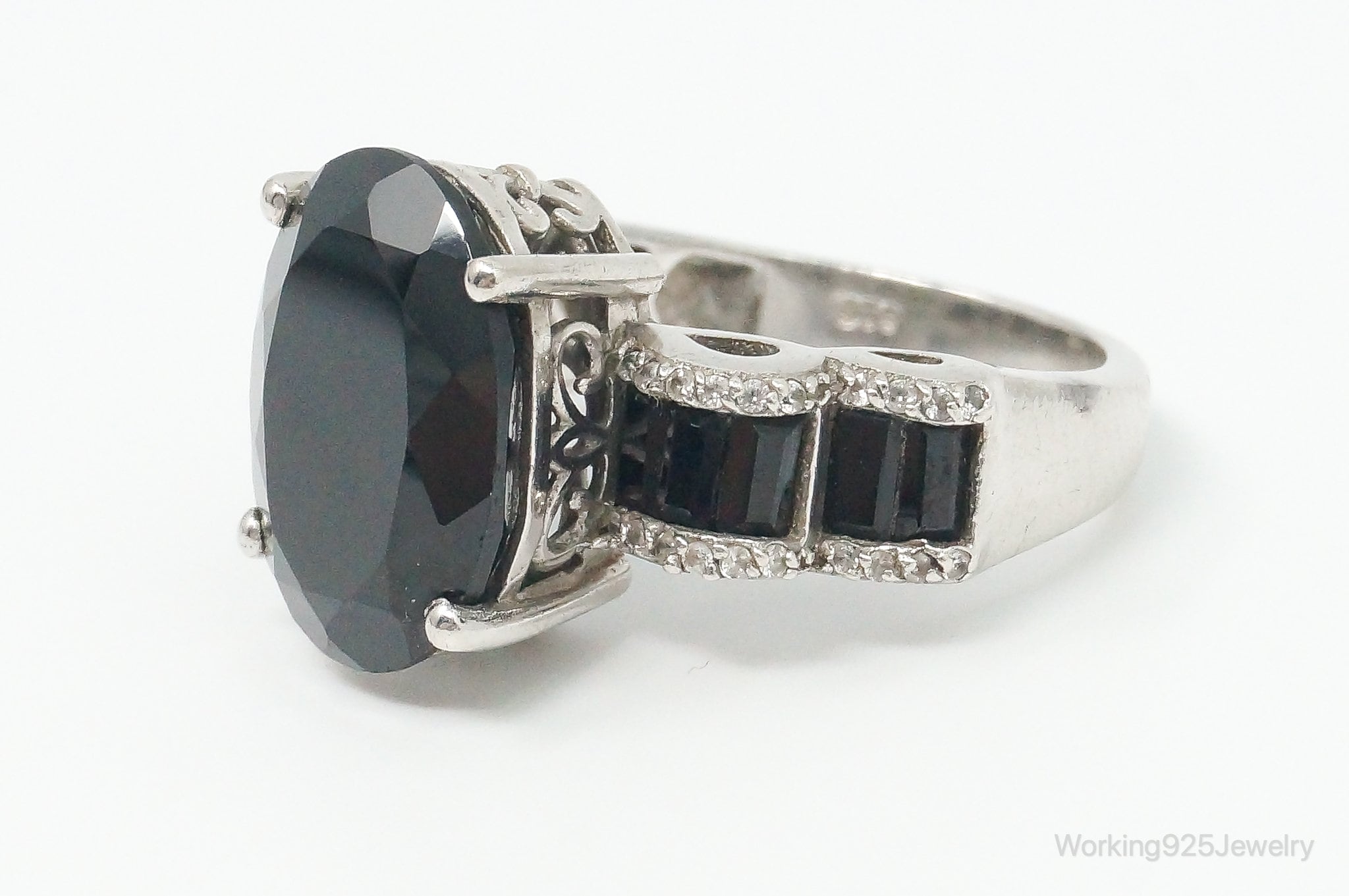 Vintage Large Black Onyx Cubic Zirconia Sterling Silver Ring - Size 9.25