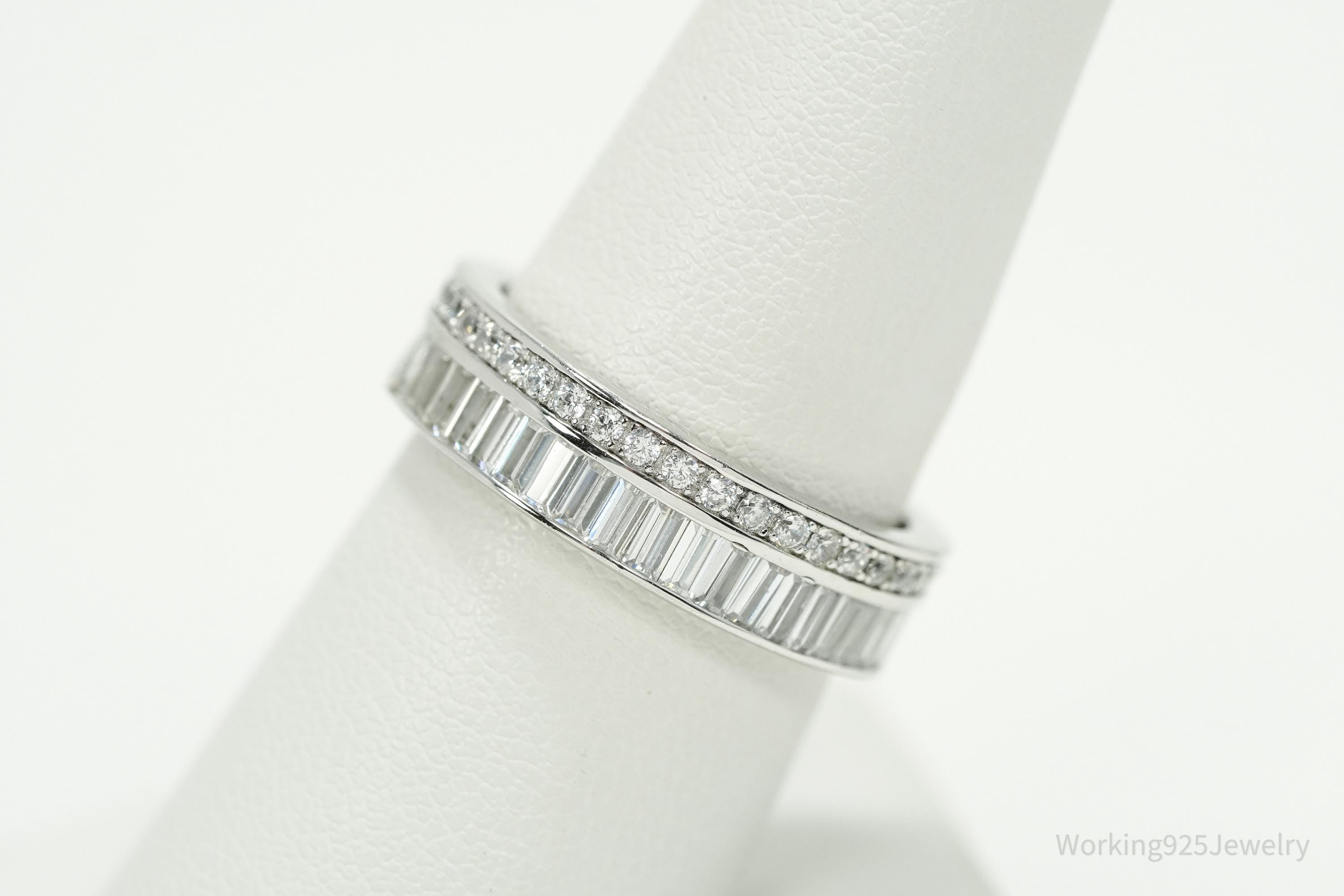 Vintage Cubic Zirconia Sterling Silver Band Ring - Size 8