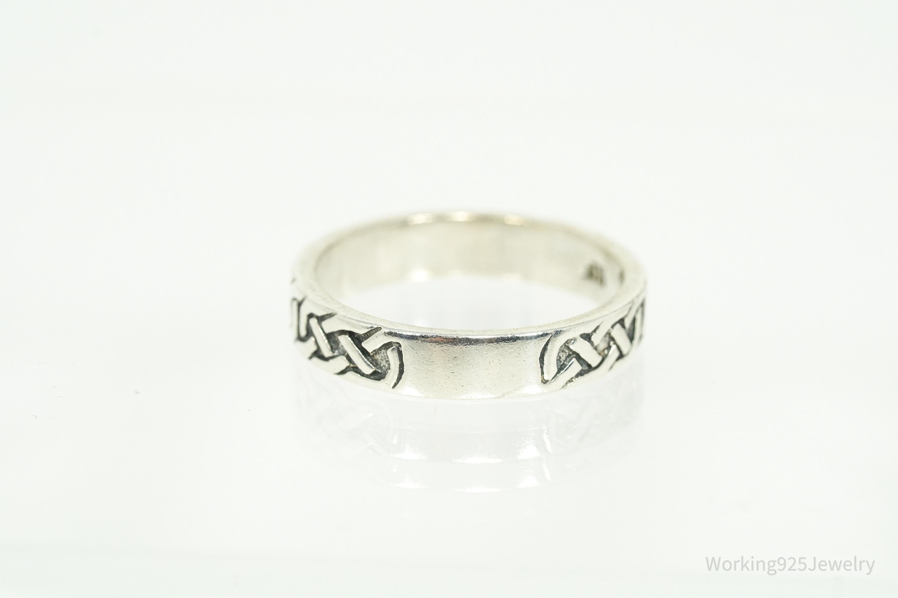 Vintage Celtic Knot Design Sterling Silver Band Ring - Size 8