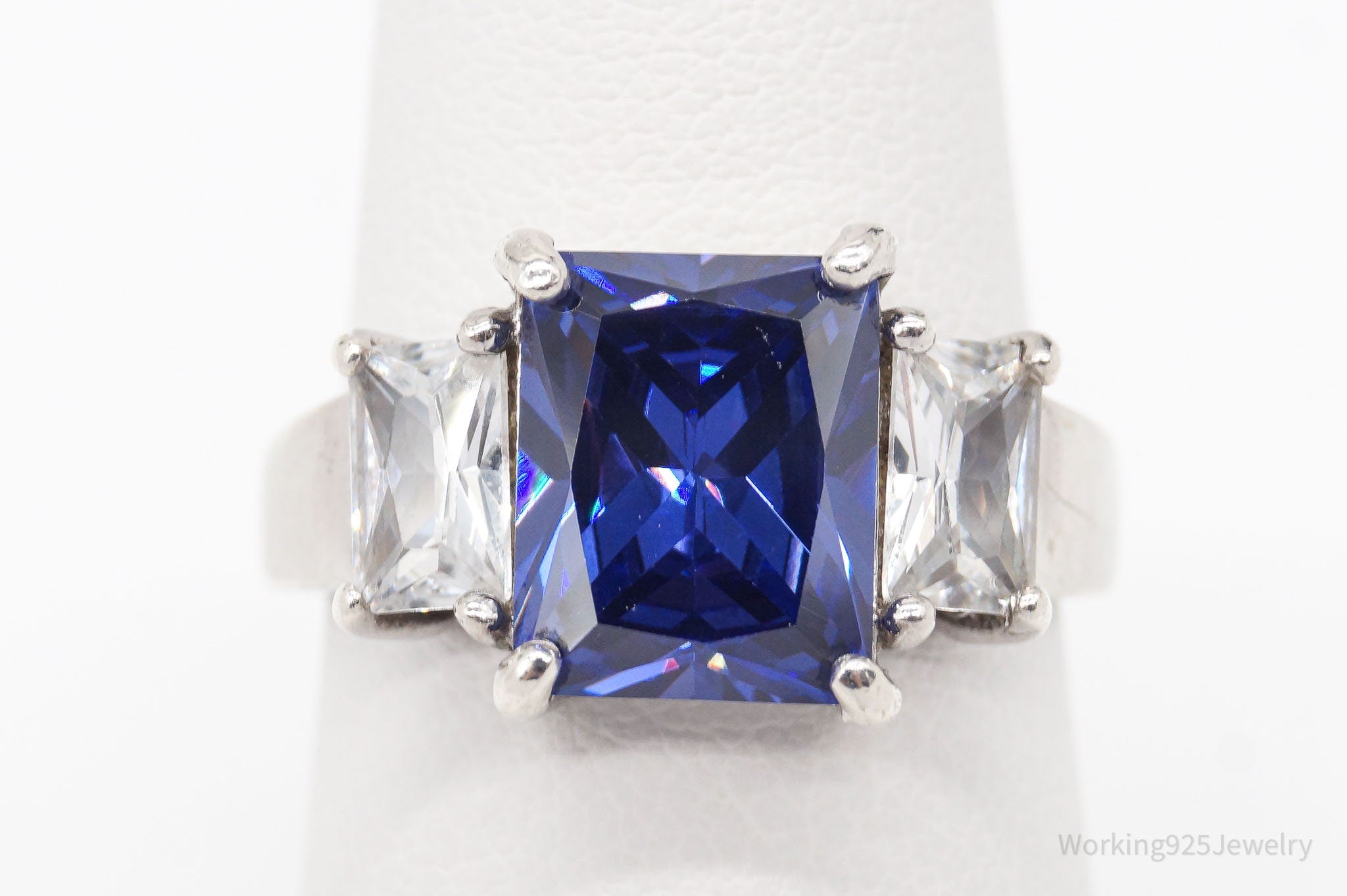 Vintage Tanzanite Cubic Zirconia Sterling Silver Ring - Size 7.5