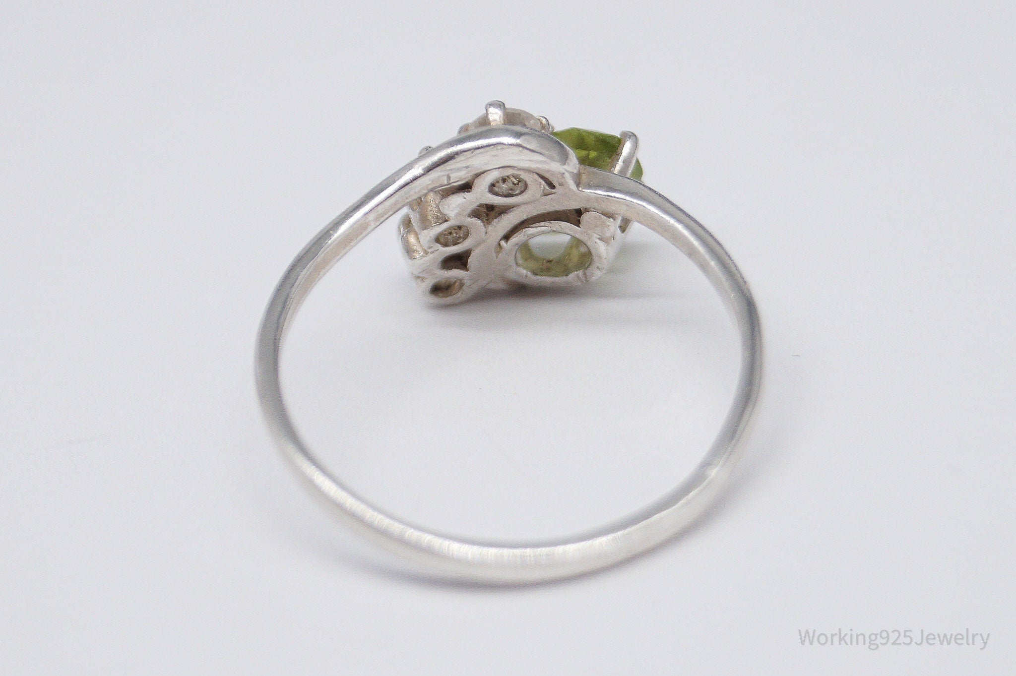 Vintage Peridot & Cubic Zirconia Sterling Silver Ring - Size 8.25