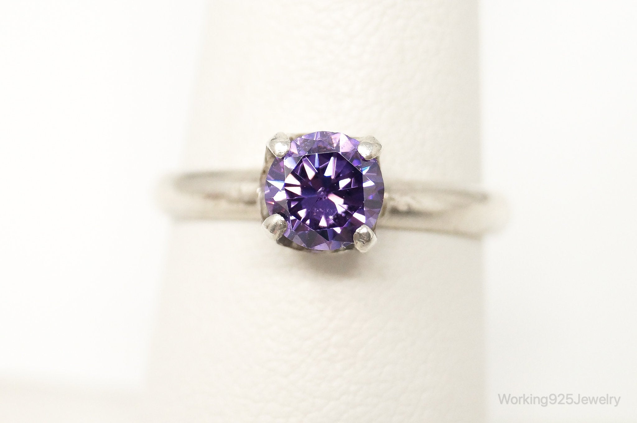 Vintage Purple Cubic Zirconia Sterling Silver Ring - Size 7.25