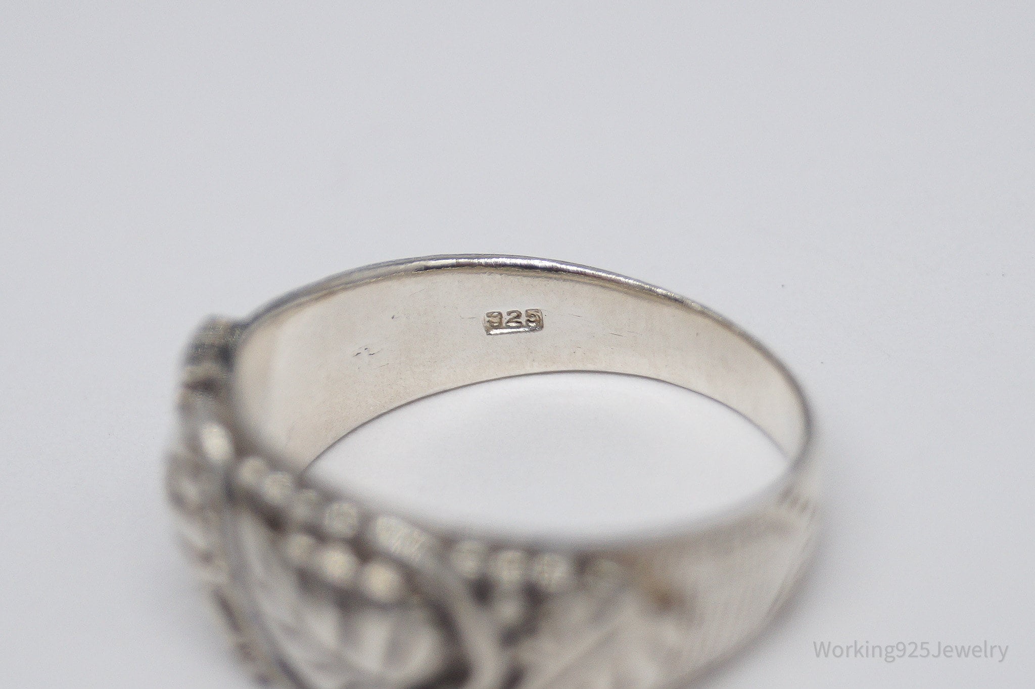 Vintage Grape Vine Leaves Sterling Silver Band Ring - Size 8