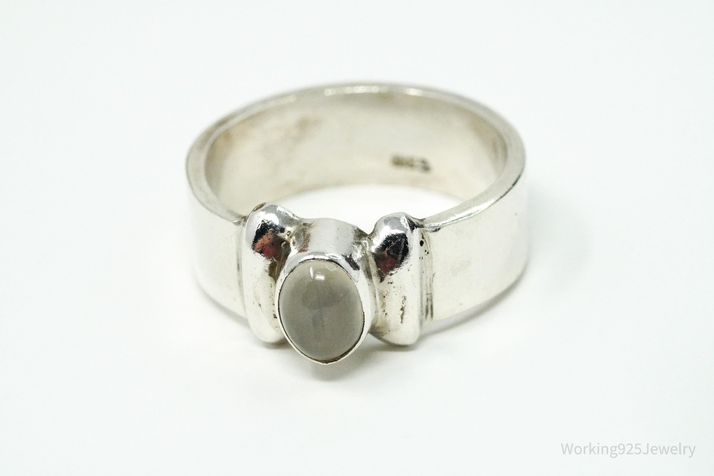 Vintage White Moonstone Sterling Silver Ring - Size 7.5