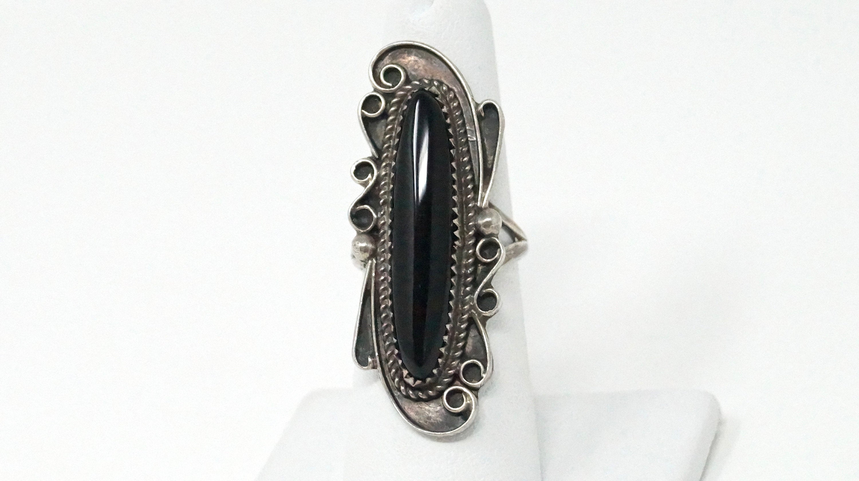 Vintage Native American Signed Yazzie Black Onyx Sterling Silver Ring Size 6.75