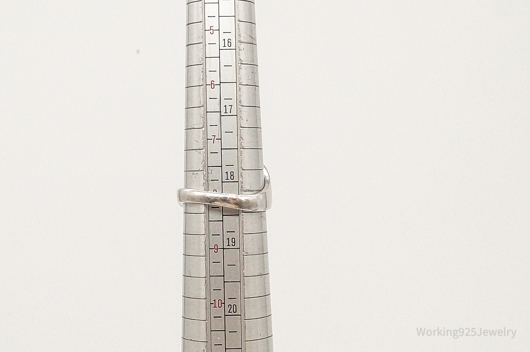 Designer Peridot Cubic Zirconia Sterling Silver Ring - Size 8.25