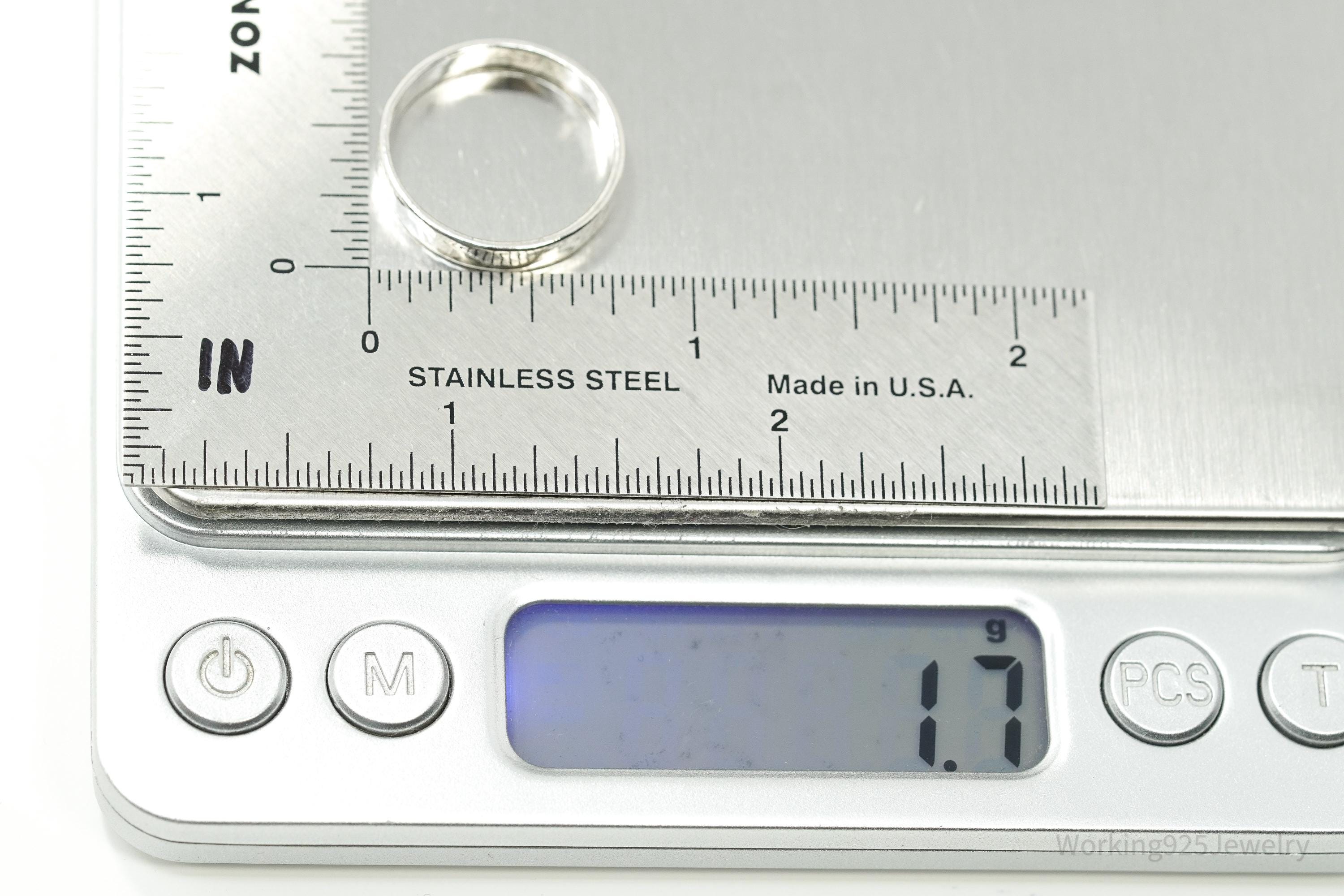 Vintage Silpada Retired Hammered Style Sterling Silver Band Ring - Size 7.25