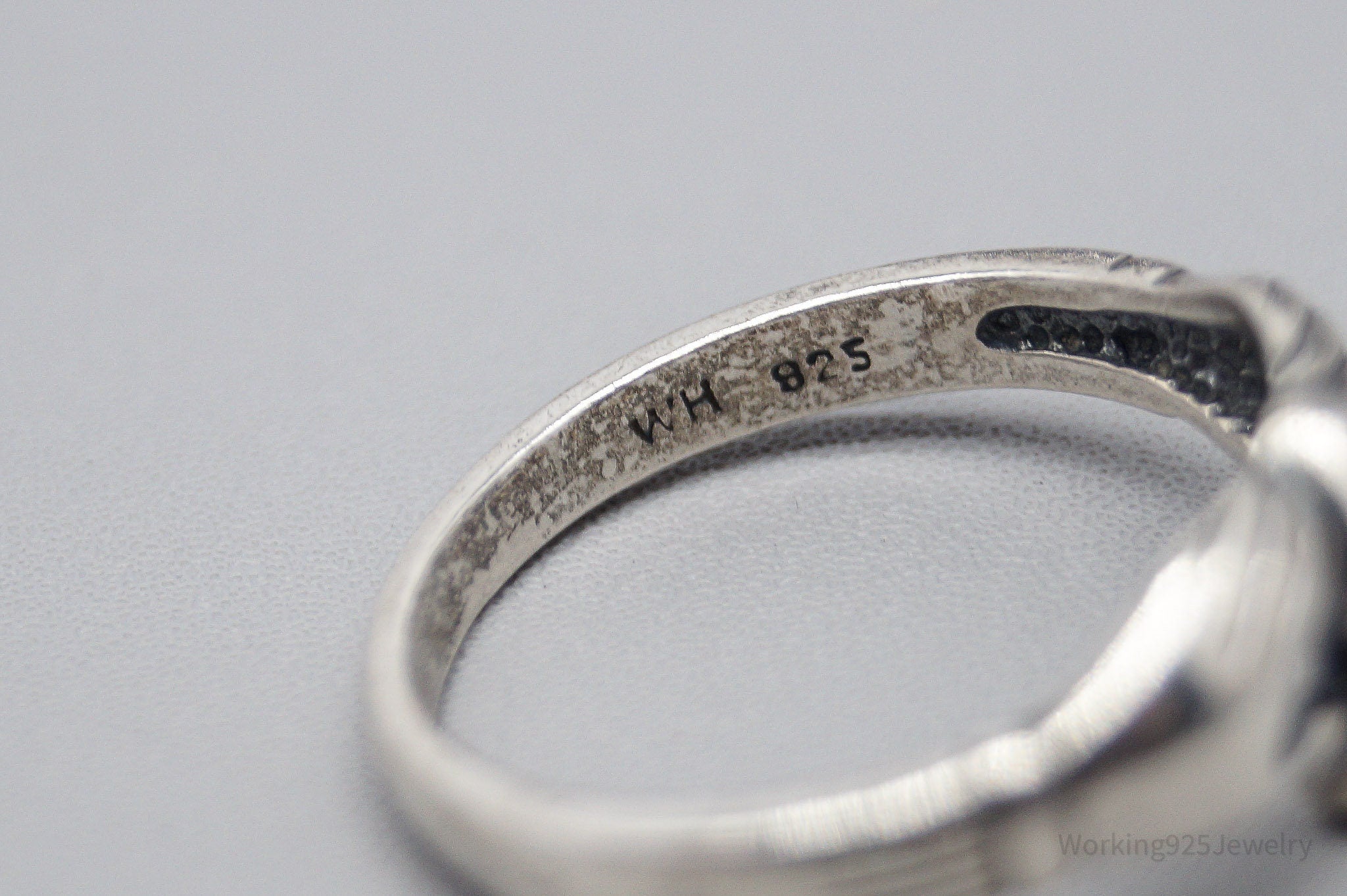 Vintage Irish Heart Claddagh Sterling Silver Ring - Size 8.75