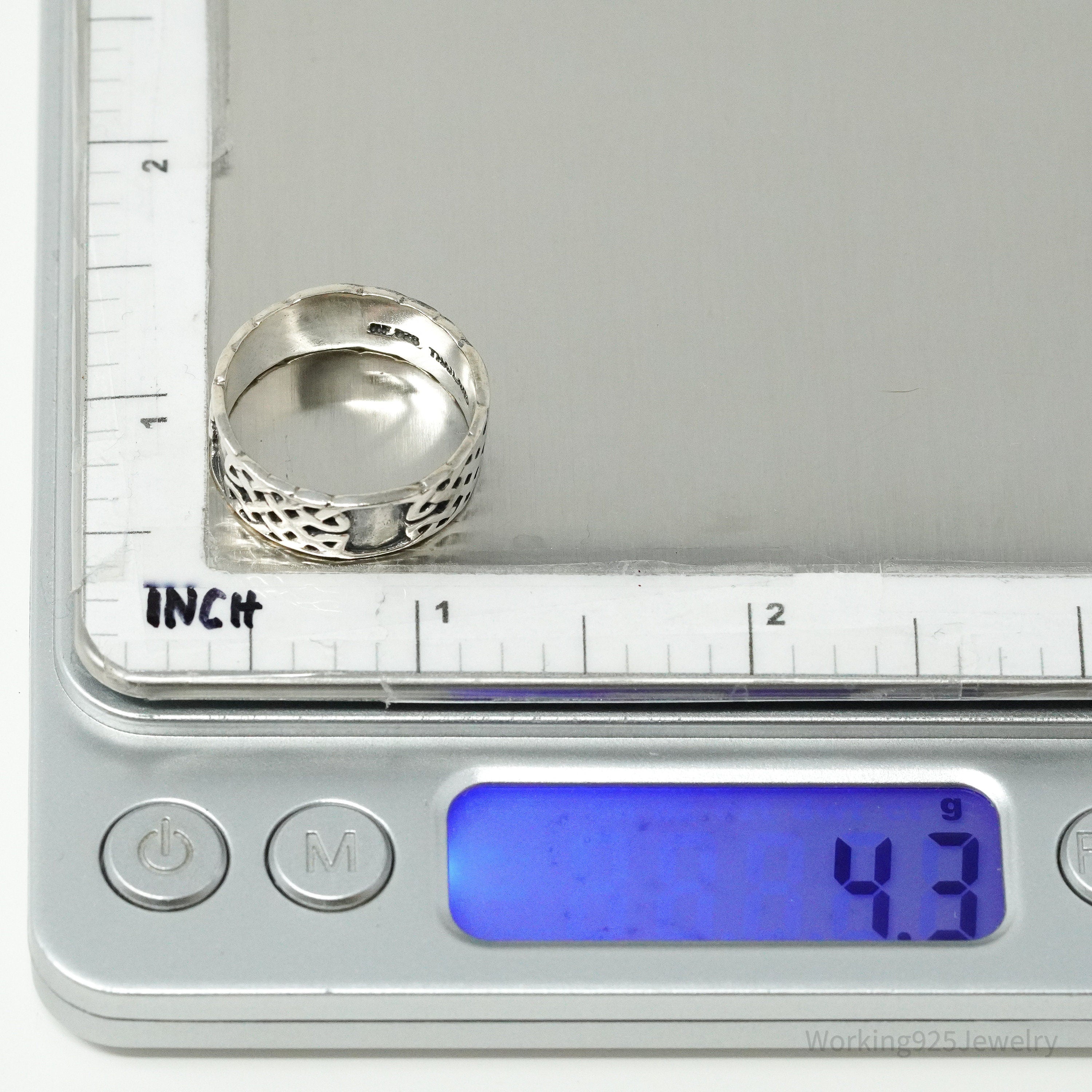 Vintage Celtic Knot Design Sterling Silver Band Ring - Size 9