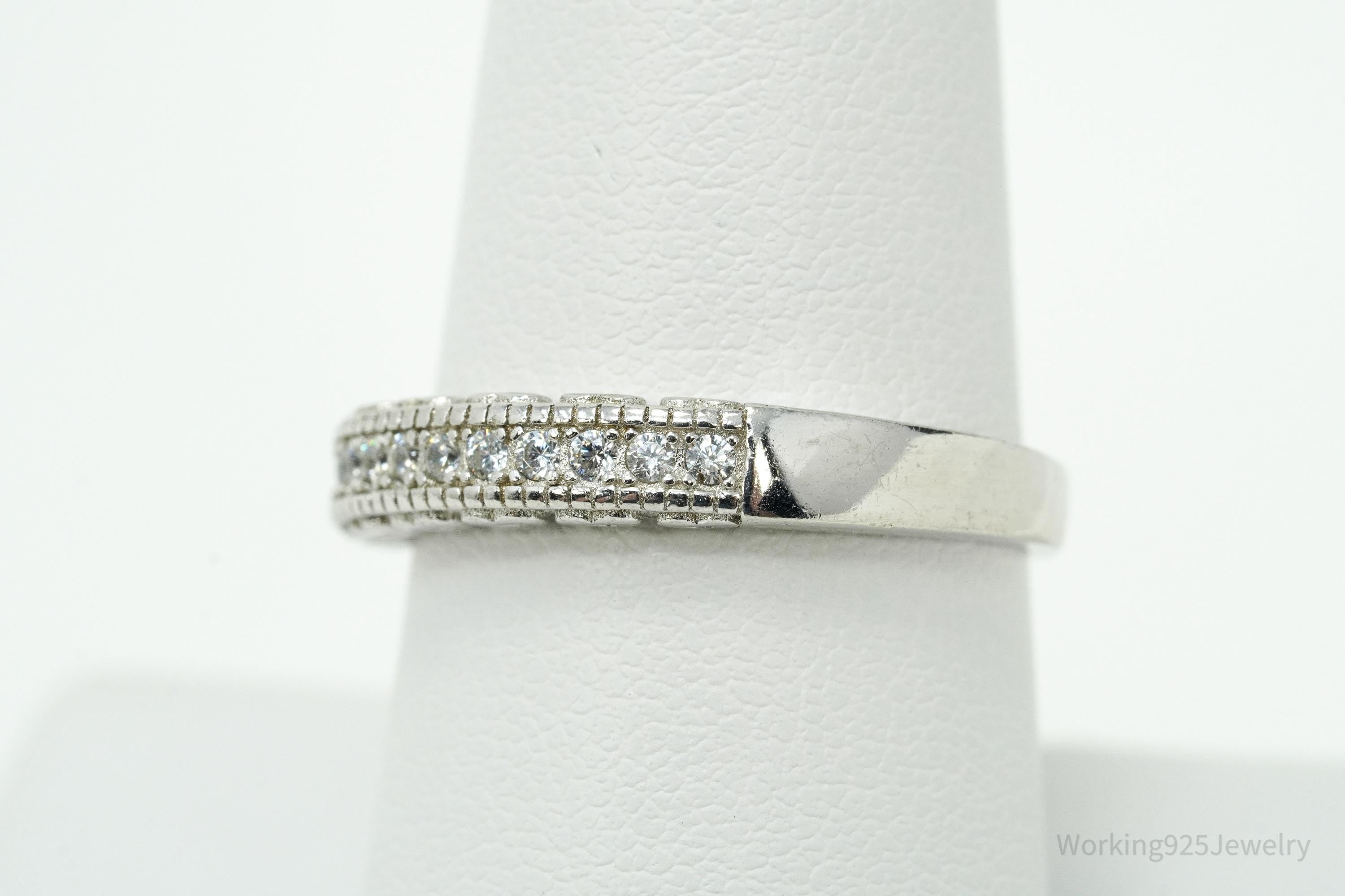 Vintage Cubic Zirconia Hearts Pattern Sterling Silver Ring - Size 8