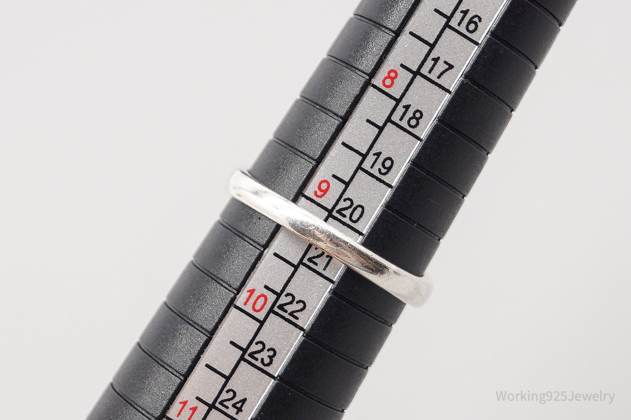 Vintage Designer Solvar Trinity Celtic Knot Sterling Silver Ring - Size 9.25