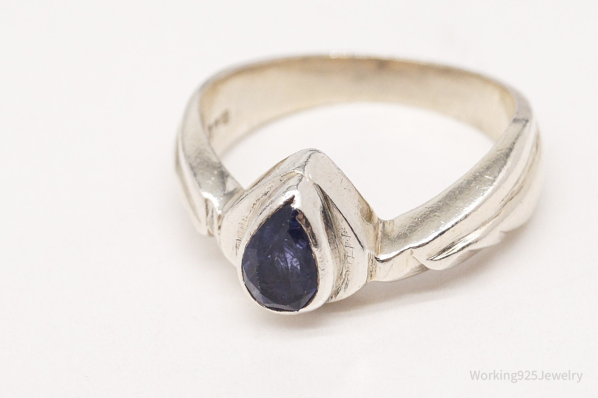 Vintage Tanzanite Sterling Silver Ring - Size 7.75