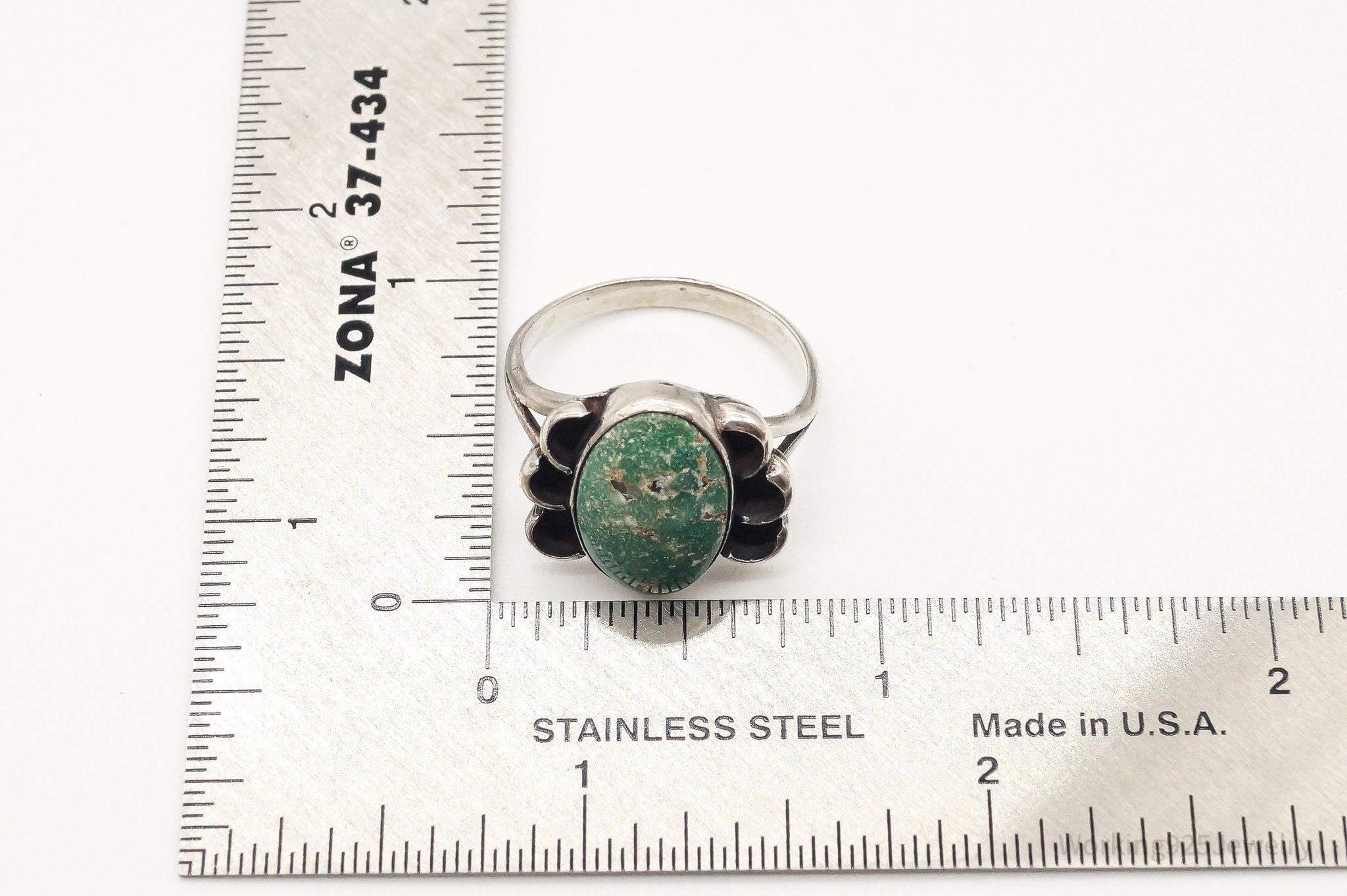 Vintage Native American Unsigned Turquoise Silver Ring - Size 8.75