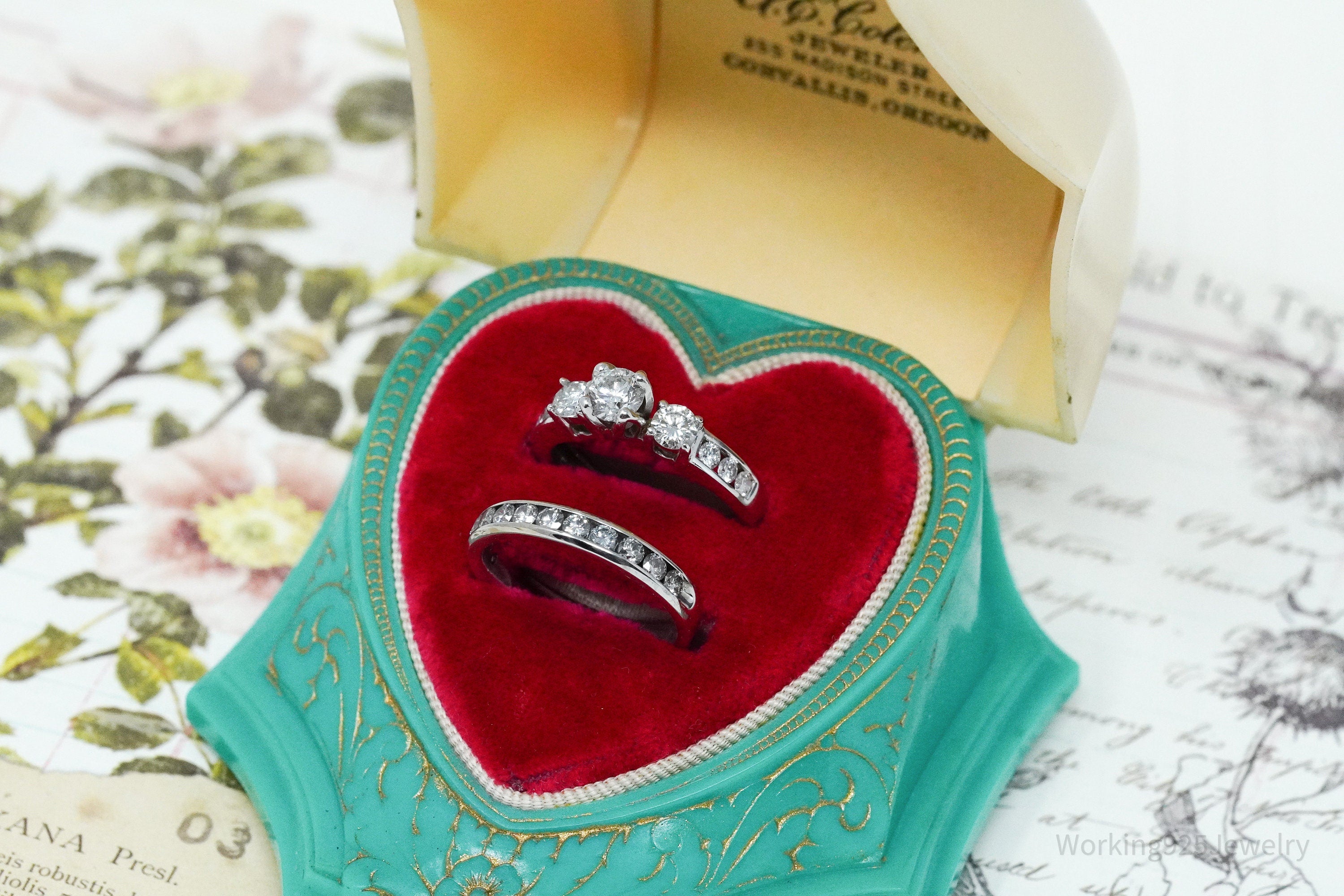 Diamonds & 18K White Gold Wedding Set Ring - Size 5.5