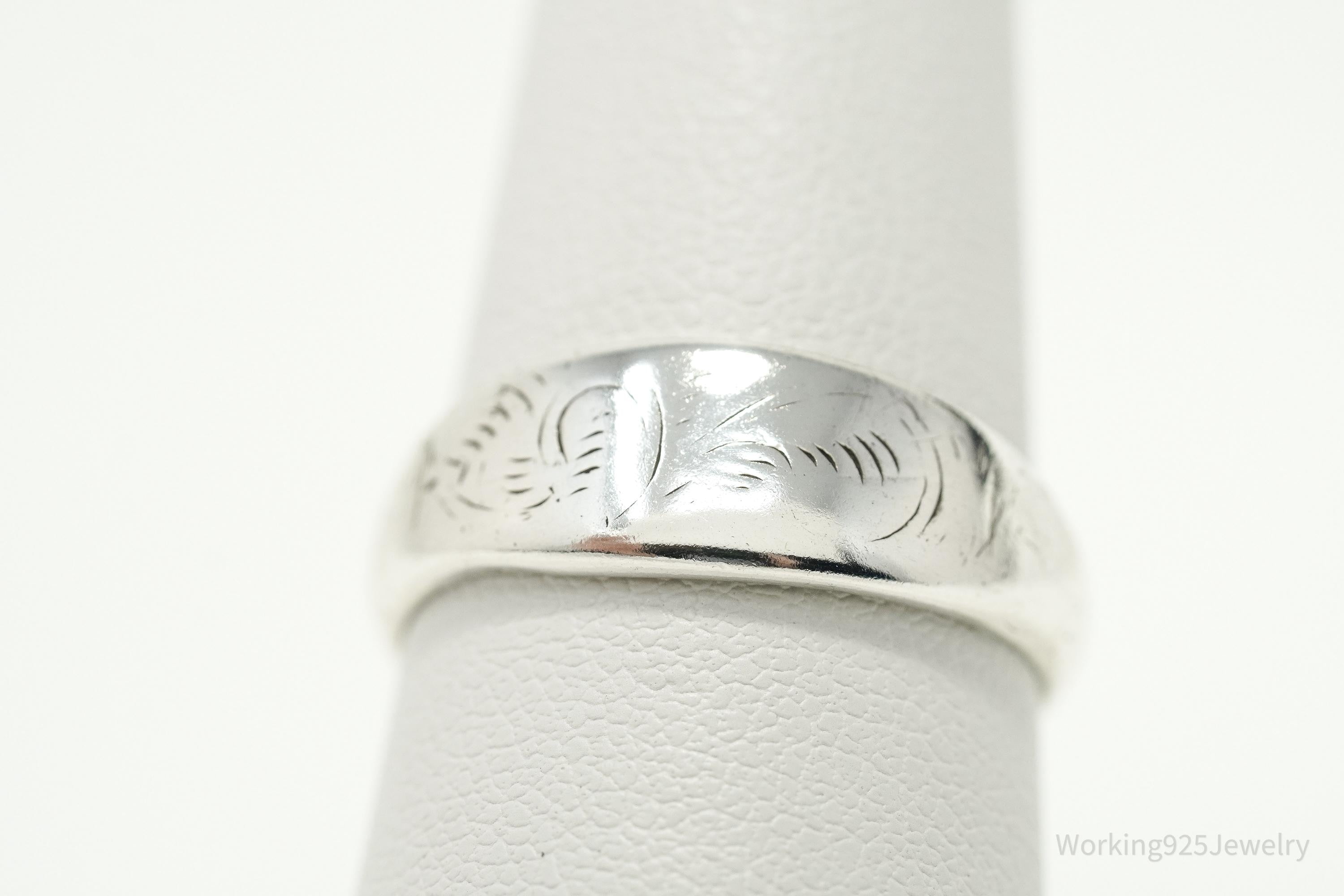 Antique Floral Etched Silver Band Ring - Size 8.25