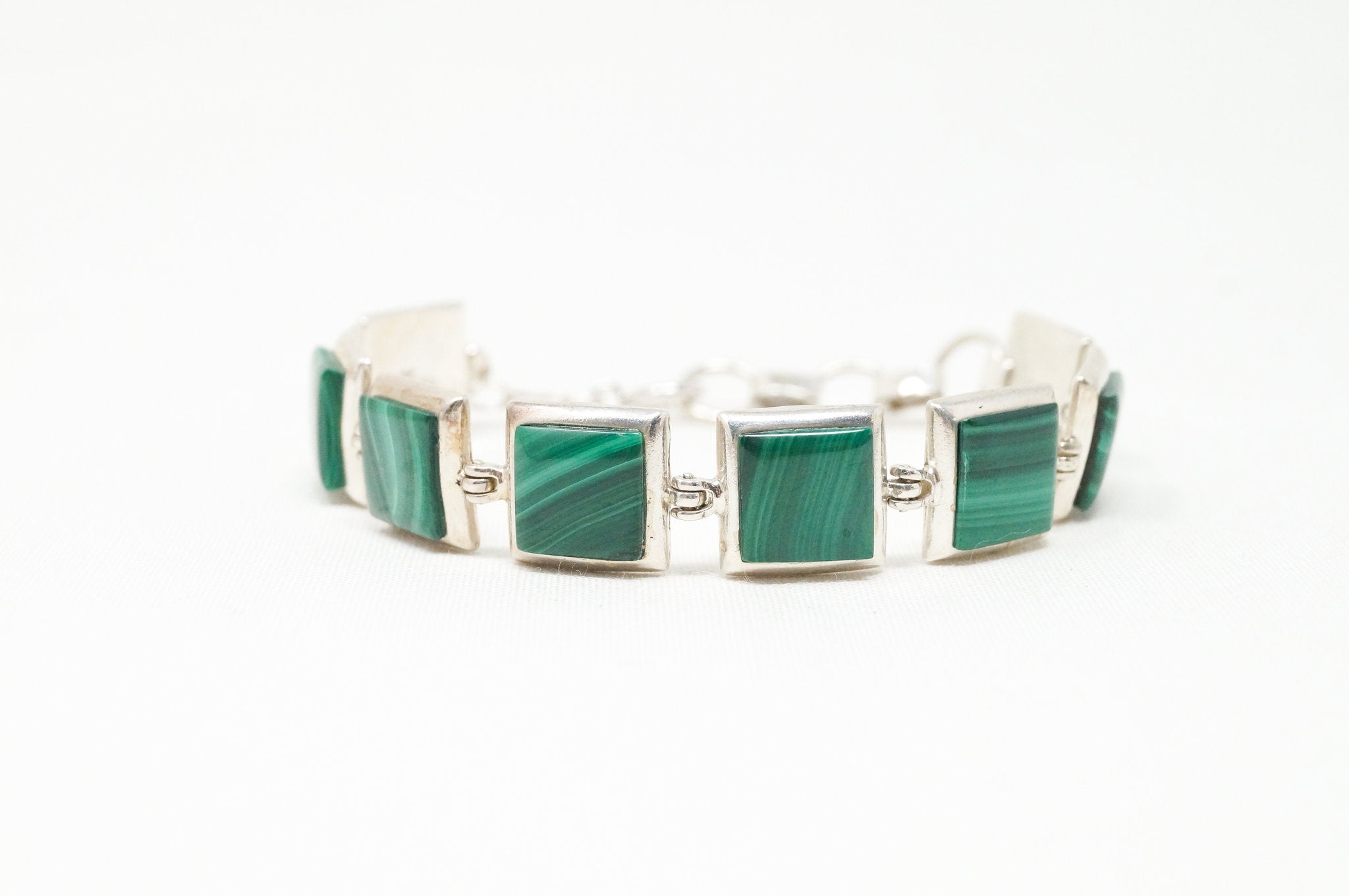 Vtg Native American Betty Thomas Sanel Malachite Sterling Silver Bracelet