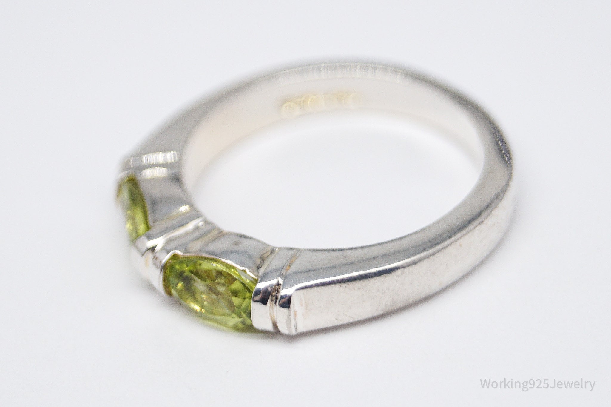 Vintage Peridot Sterling Silver Ring - Size 6