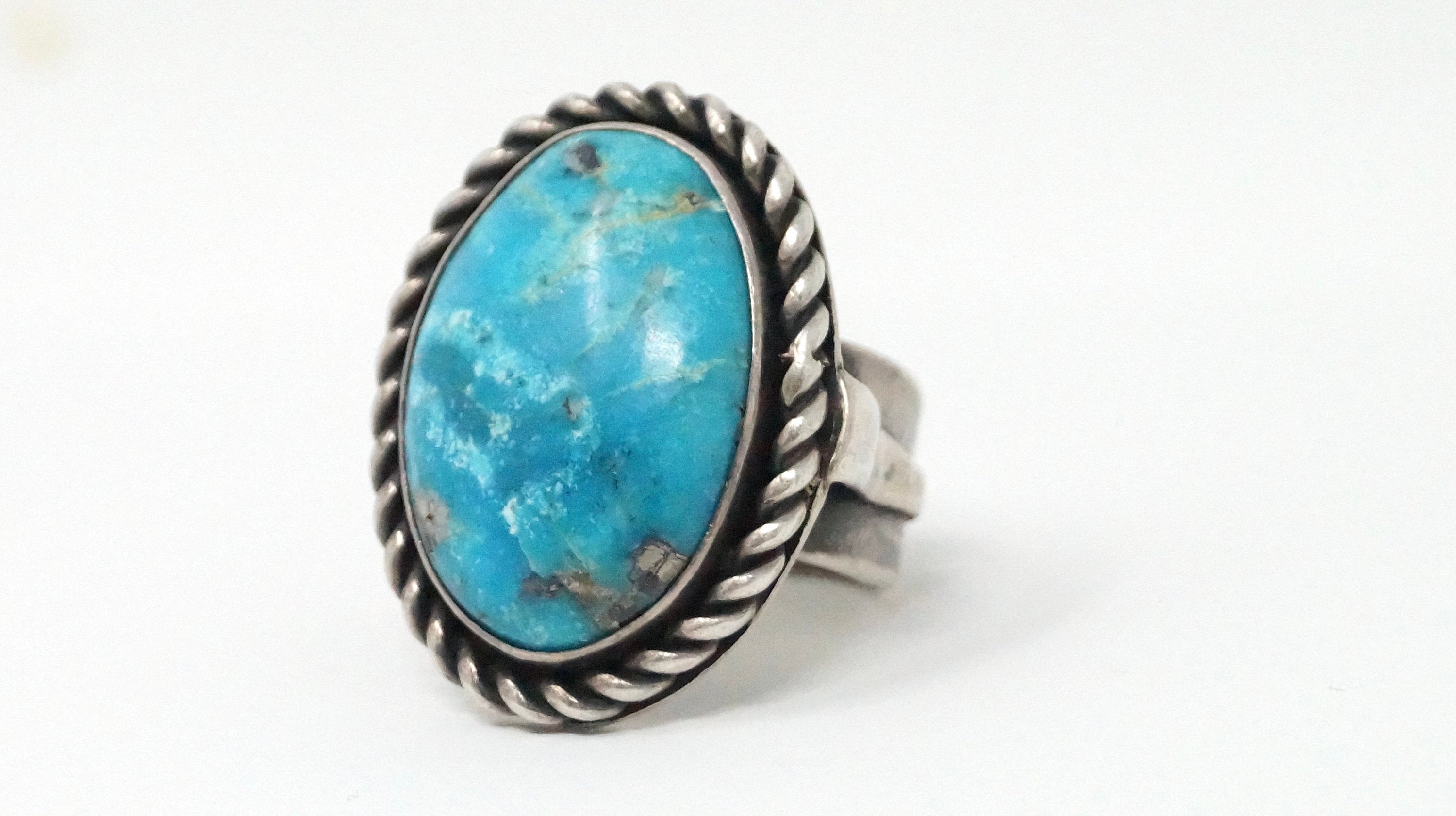 Vintage Native American Chunky Turquoise Sterling Silver Rope Ring - Size 13.25