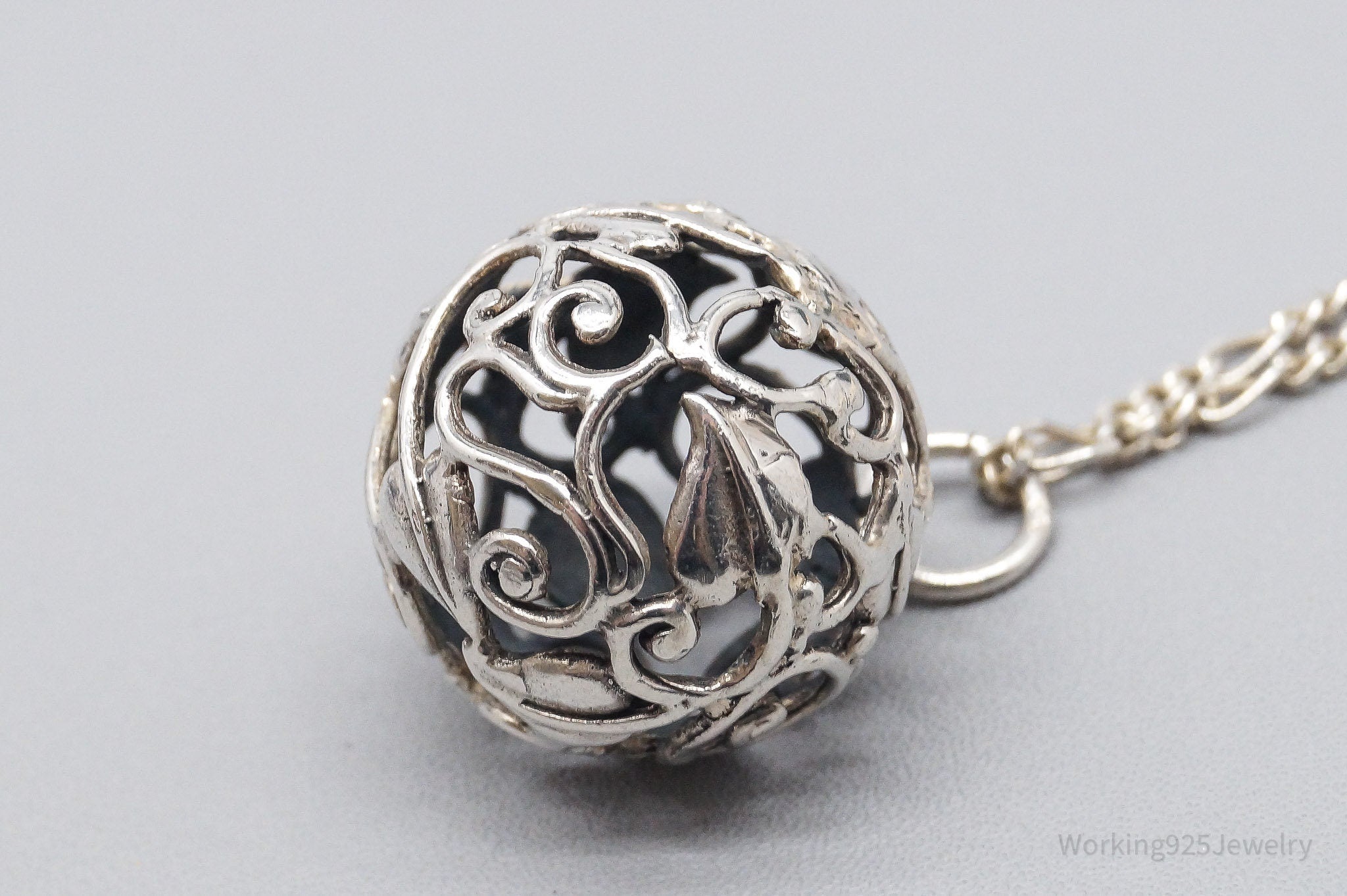 Vintage Ivy Wrapped Ball Sterling Silver Necklace 20"