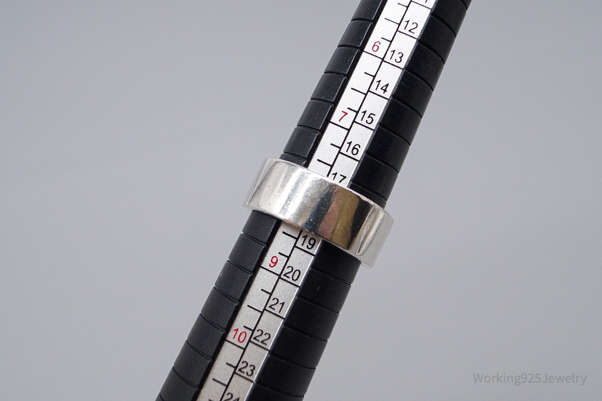 Vintage Garnet Modernist Style Sterling Silver Ring - Size 8.25