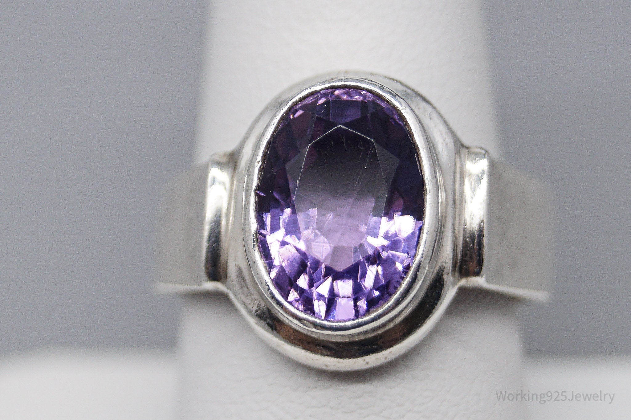 Vintage Amethyst Modernist Sterling Silver Ring - Size 9.5
