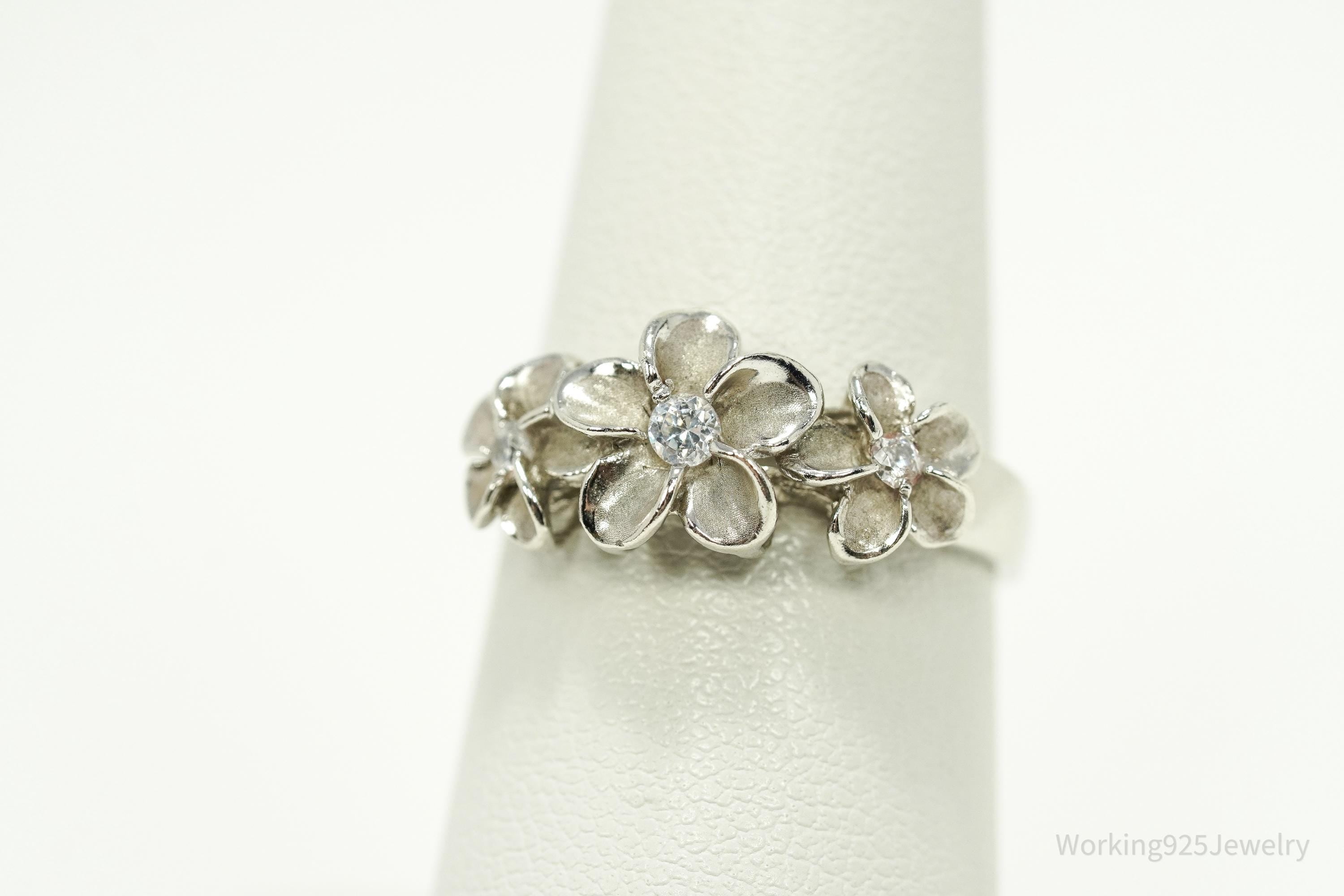 Vintage Cubic Zirconia Flowers Sterling Silver Ring - Size 6.75