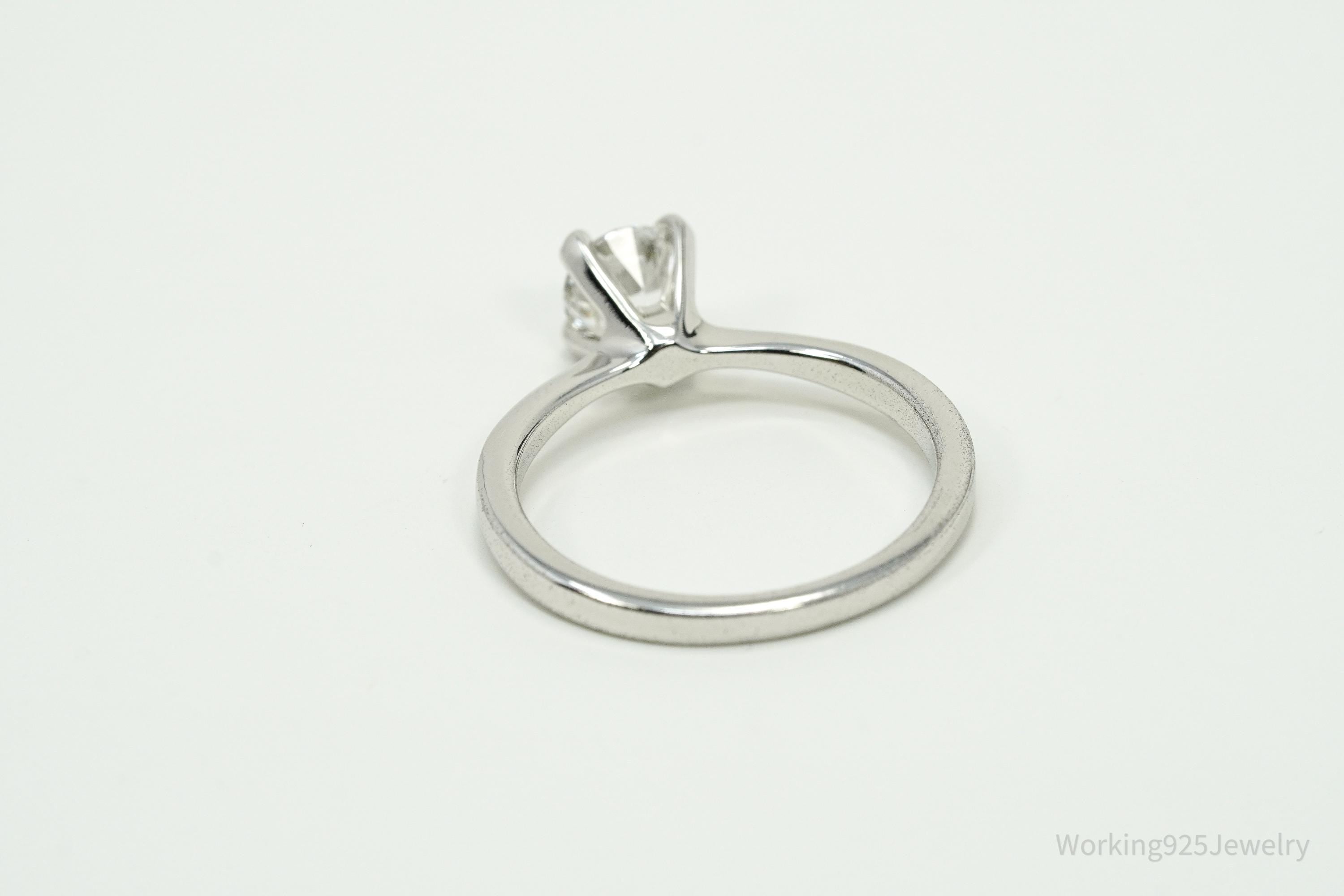 Vintage Designer Avon Cubic Zirconia Sterling Silver Ring Size 7.75