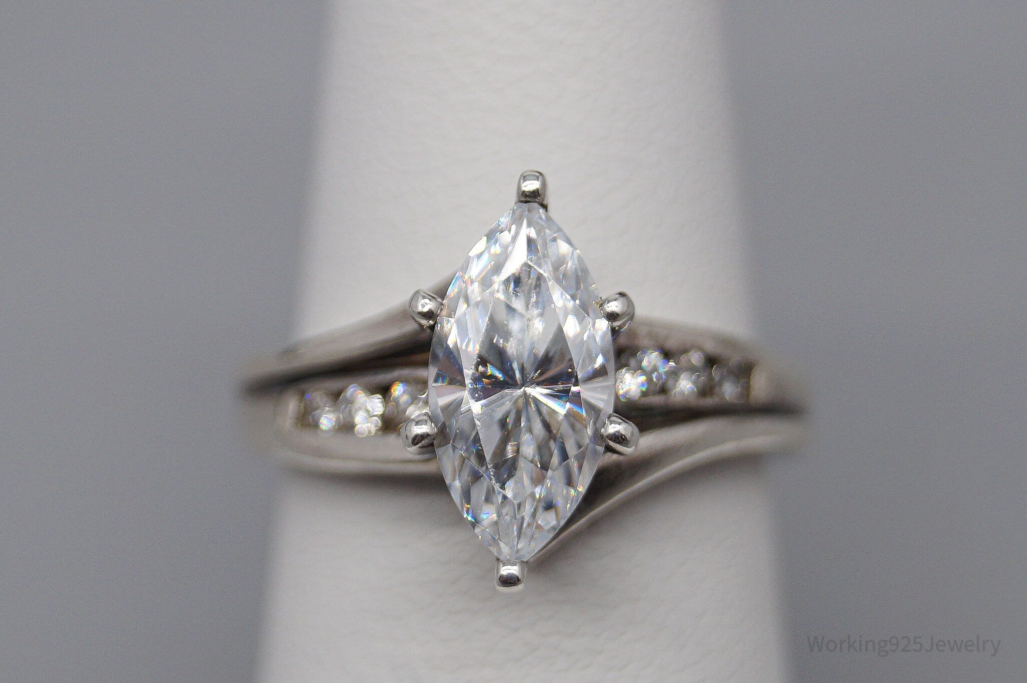 Vintage White Diamonique Cubic Zirconia Sterling Silver Ring Size 6.25